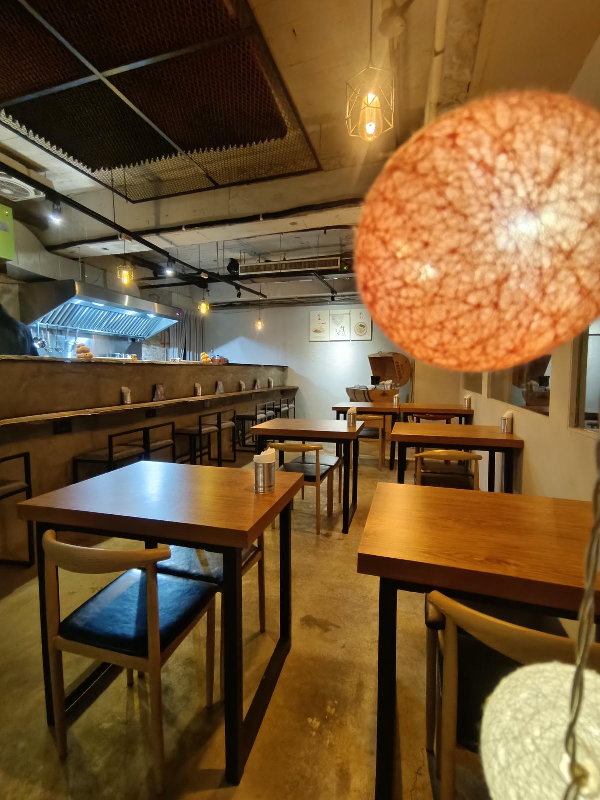【台北餐酒】休憩Ramen&Bar、創意拉麵遇上獨門調酒!東區隱藏版平價深夜食堂!東區宵夜!台北拉麵、國父紀念館站美食 - 第4張圖