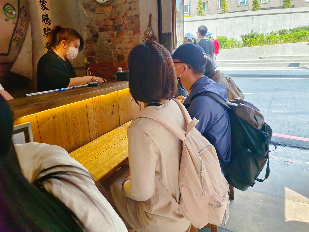【赤峰街美食】面線町、浮誇給料整碗舖滿滿!中山站美食推! - 第3張圖