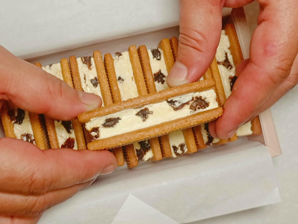 禮盒推薦|時飴 Approprié、上班族必備甜點「蘭姆葡萄三明治餅乾」網友推爆、療癒下午茶點心欠團購!!伴手禮推薦 - 第9張圖