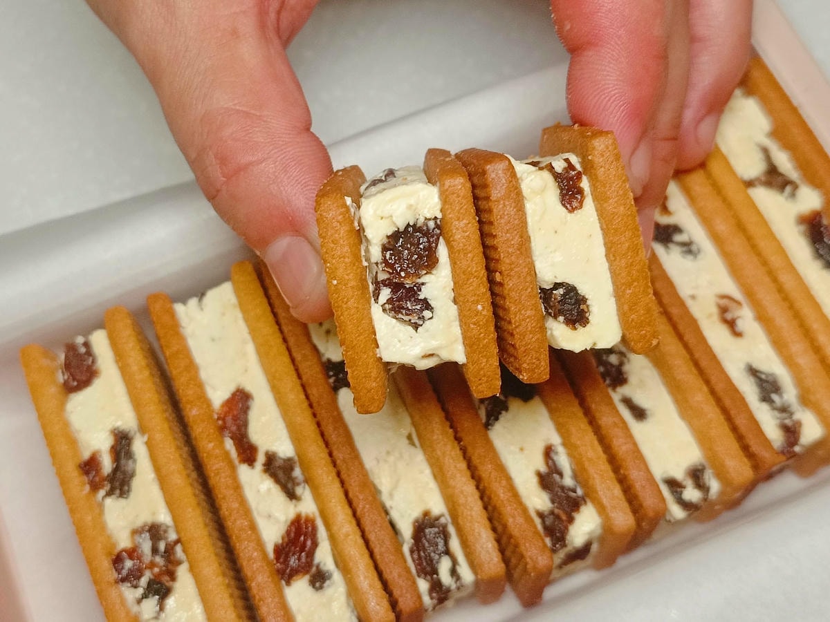 禮盒推薦|時飴 Approprié、上班族必備甜點「蘭姆葡萄三明治餅乾」網友推爆、療癒下午茶點心欠團購!!伴手禮推薦 - 第11張圖