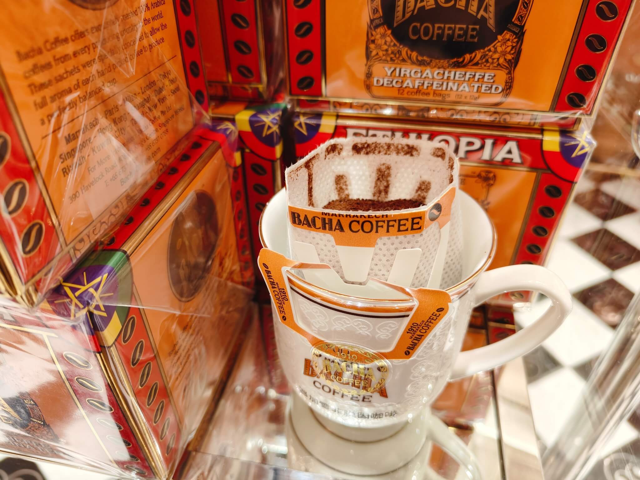 信義美食｜Bacha Coffee、久等了～摩洛哥奢華咖啡店、全球第四站選在台北信義插旗了！(附上菜單) @💕小美很愛嚐💕