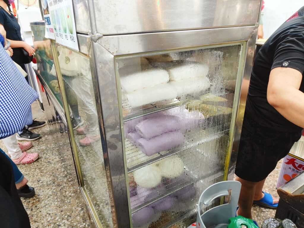 人氣的排隊早午餐、天天現炸現烤油條燒餅必吃、永和黑豆漿、板橋江子翠早餐推薦！