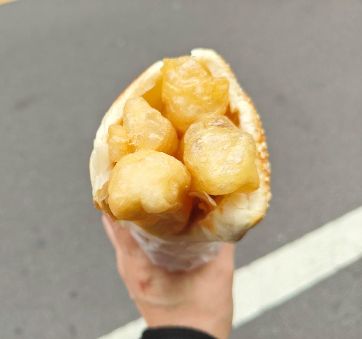 人氣的排隊早午餐、天天現炸現烤油條燒餅必吃、永和黑豆漿、板橋江子翠早餐推薦！