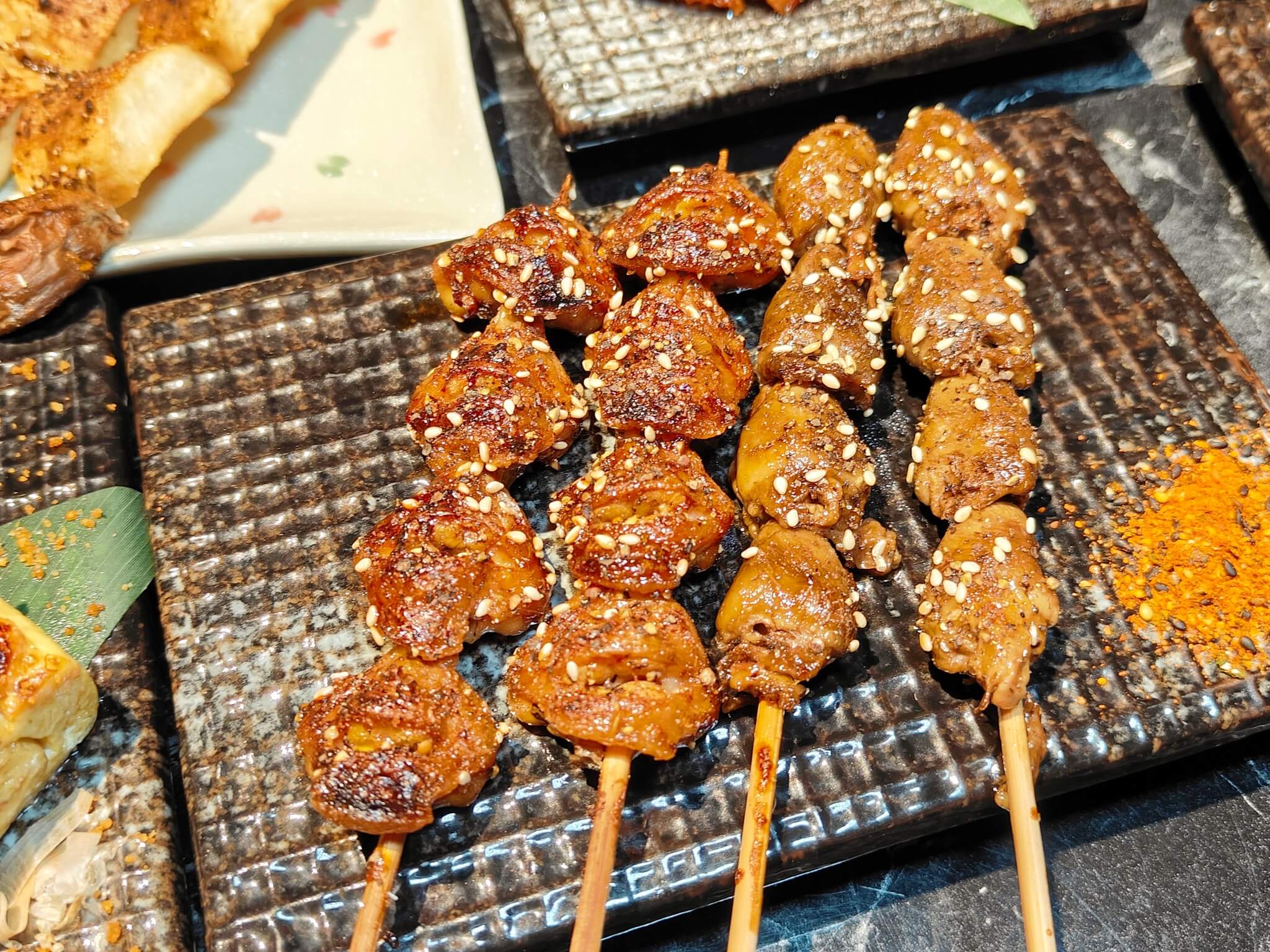 永和美食｜薰花日式餐酒館、平價銅板串燒、超CP值推薦、業到凌晨3點夜貓族的福音 , 深夜食堂好選擇！ @💕小美很愛嚐💕