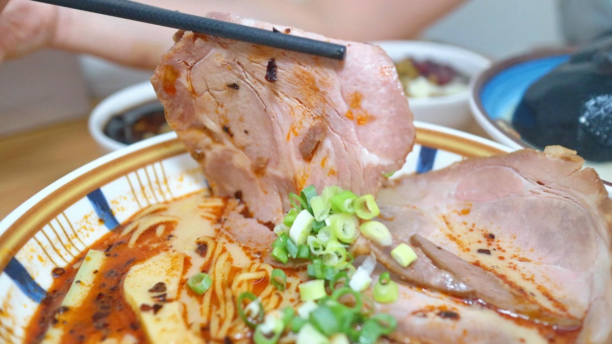 永和美食推薦|何家拉麵永和中正、拉麵無限續、豆花甜品吃到飽、老饕最推「雞白豚骨拉麵」! - 第22張圖