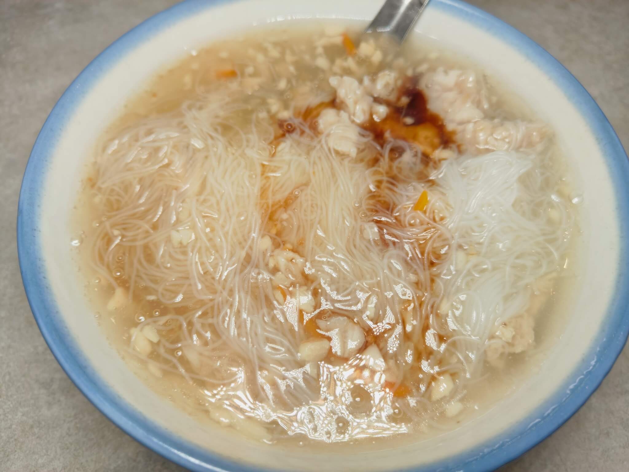 宜蘭美食｜阿娘給的蒜味肉羹、招牌獨家蒜味濃厚讓人著迷！外帶等路伴手回家續吃！ @💕小美很愛嚐💕