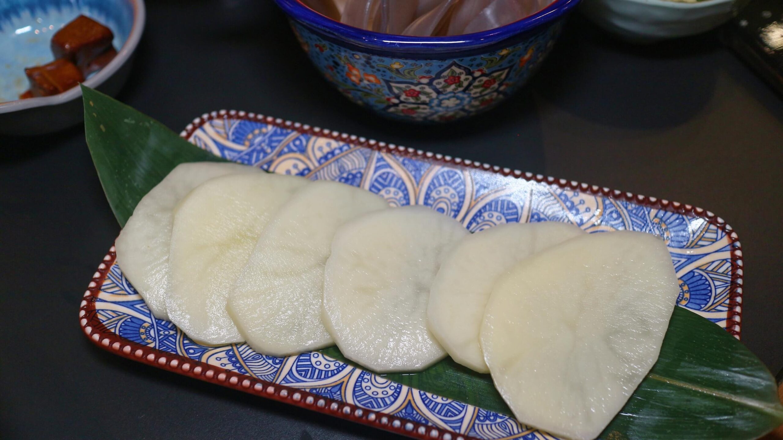 竹北美食｜李鐵柱火鍋村、「以茶代水」打造獨特濃厚迷人口感、飲料必點來療癒一下自己、小茶壺冒煙可愛到不行！ @💕小美很愛嚐💕