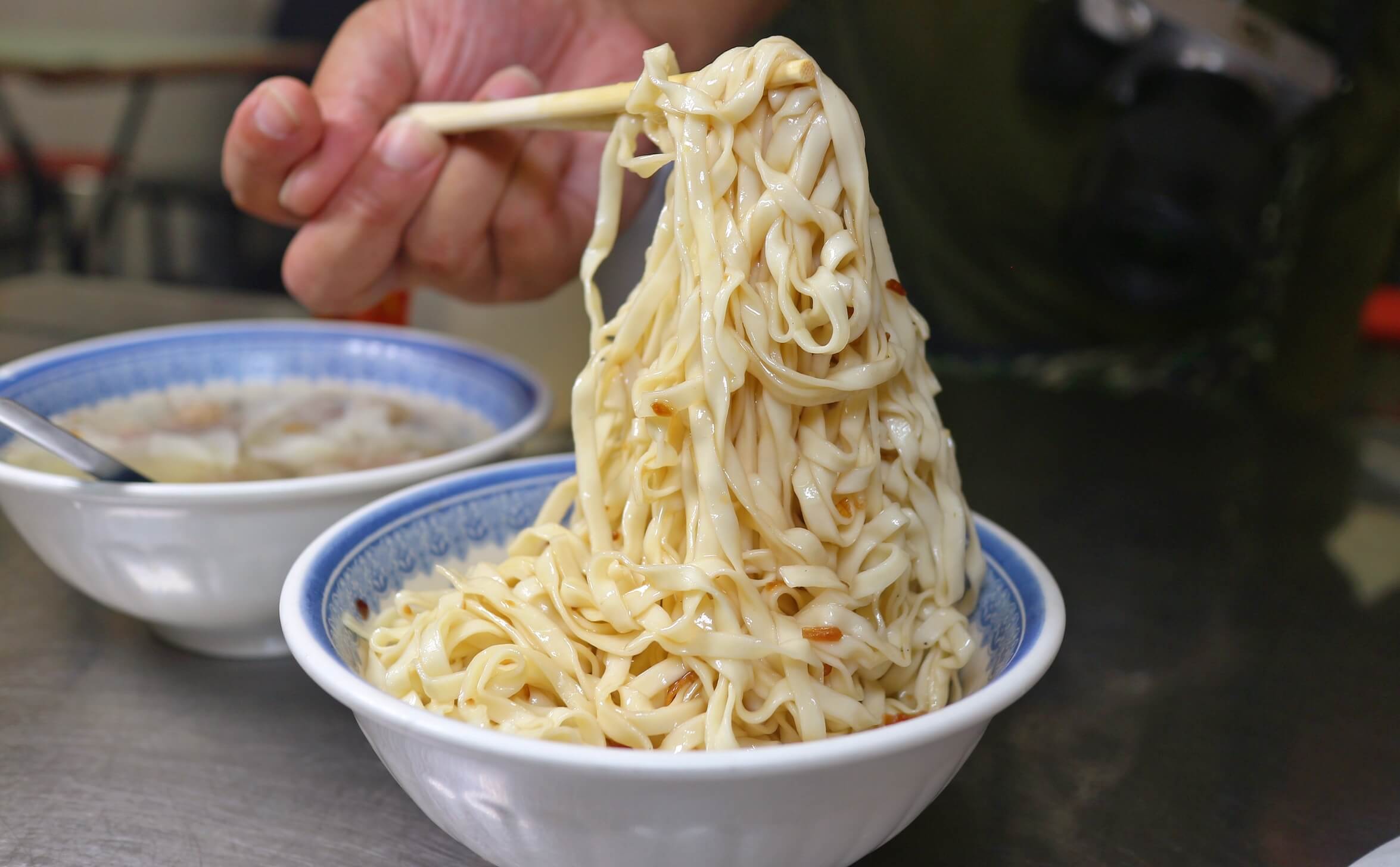 羅東美食｜羅東帝爺廟口喥咕麵、乾麵、餛飩專賣超過一甲子！樸實無華的涮嘴必吃美食之一 @💕小美很愛嚐💕