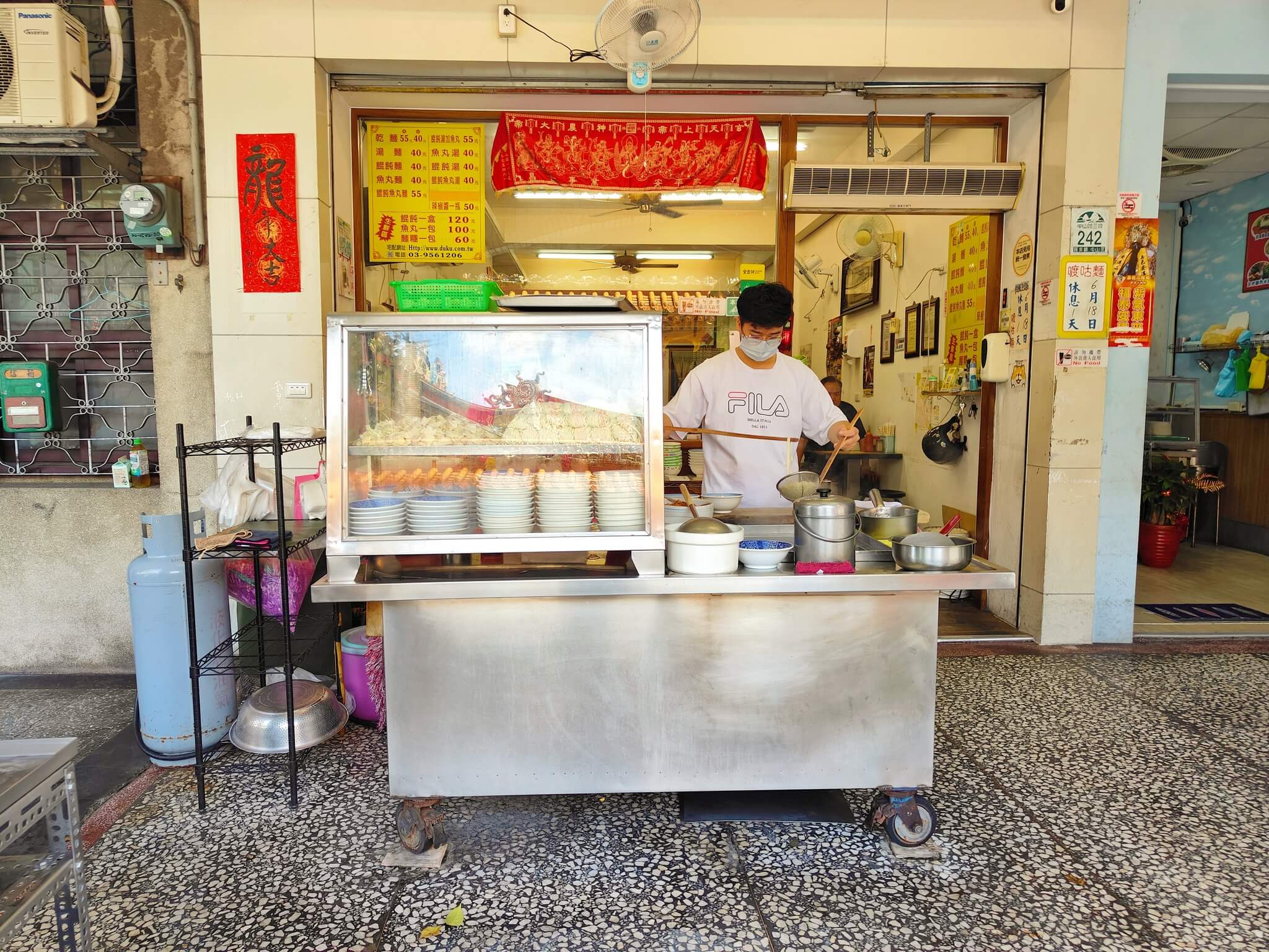 羅東美食｜羅東帝爺廟口喥咕麵、乾麵、餛飩專賣超過一甲子！樸實無華的涮嘴必吃美食之一 @💕小美很愛嚐💕