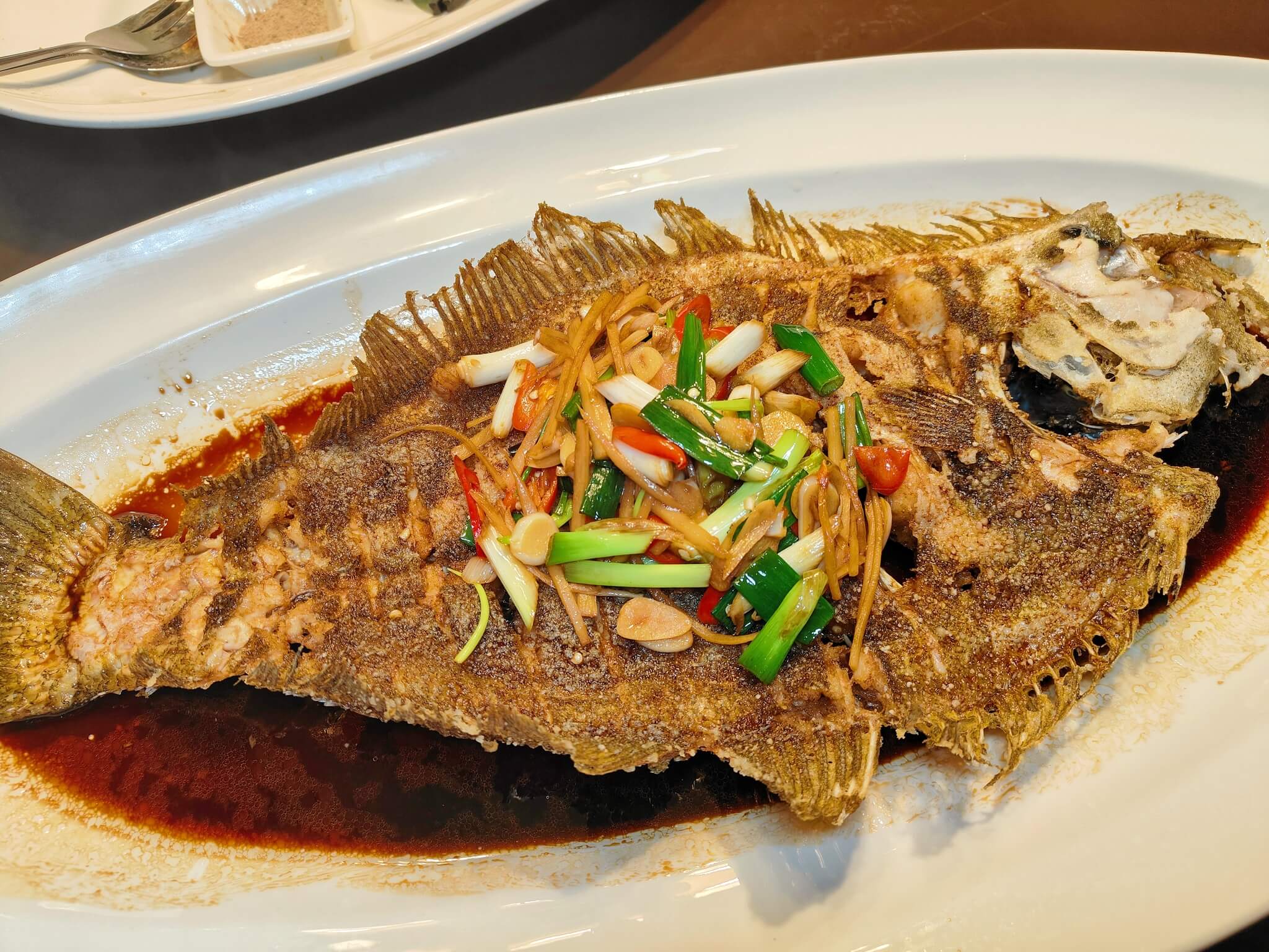 中山美食｜海九澎湖海鮮餐廳、不只新鮮、還有滿滿美味與澎湃感動！活比目魚生魚片台灣也吃得到！ @💕小美很愛嚐💕