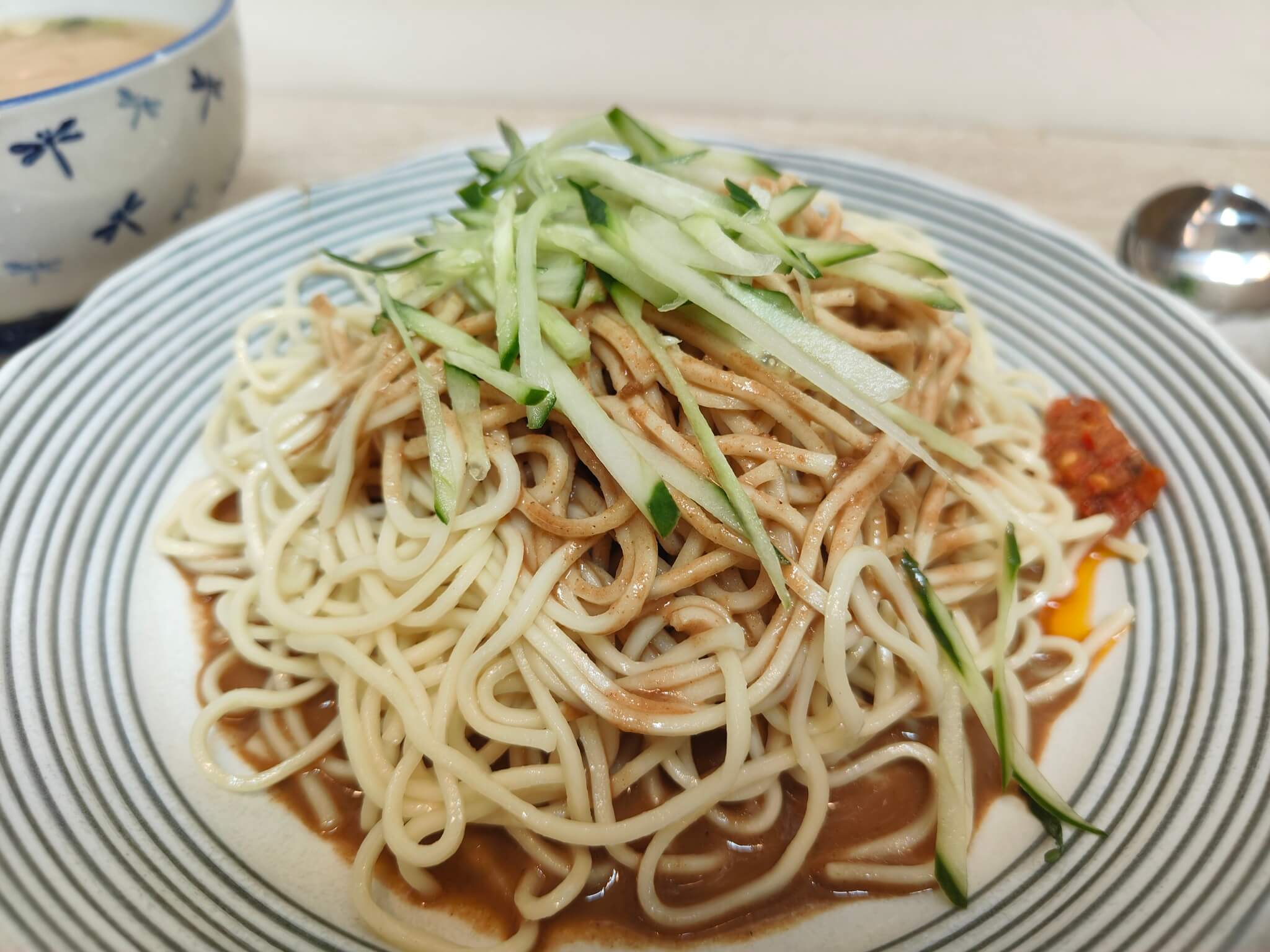 江子翠美食｜沐目涼麵屋、加辣更夠味！板橋美食 @💕小美很愛嚐💕