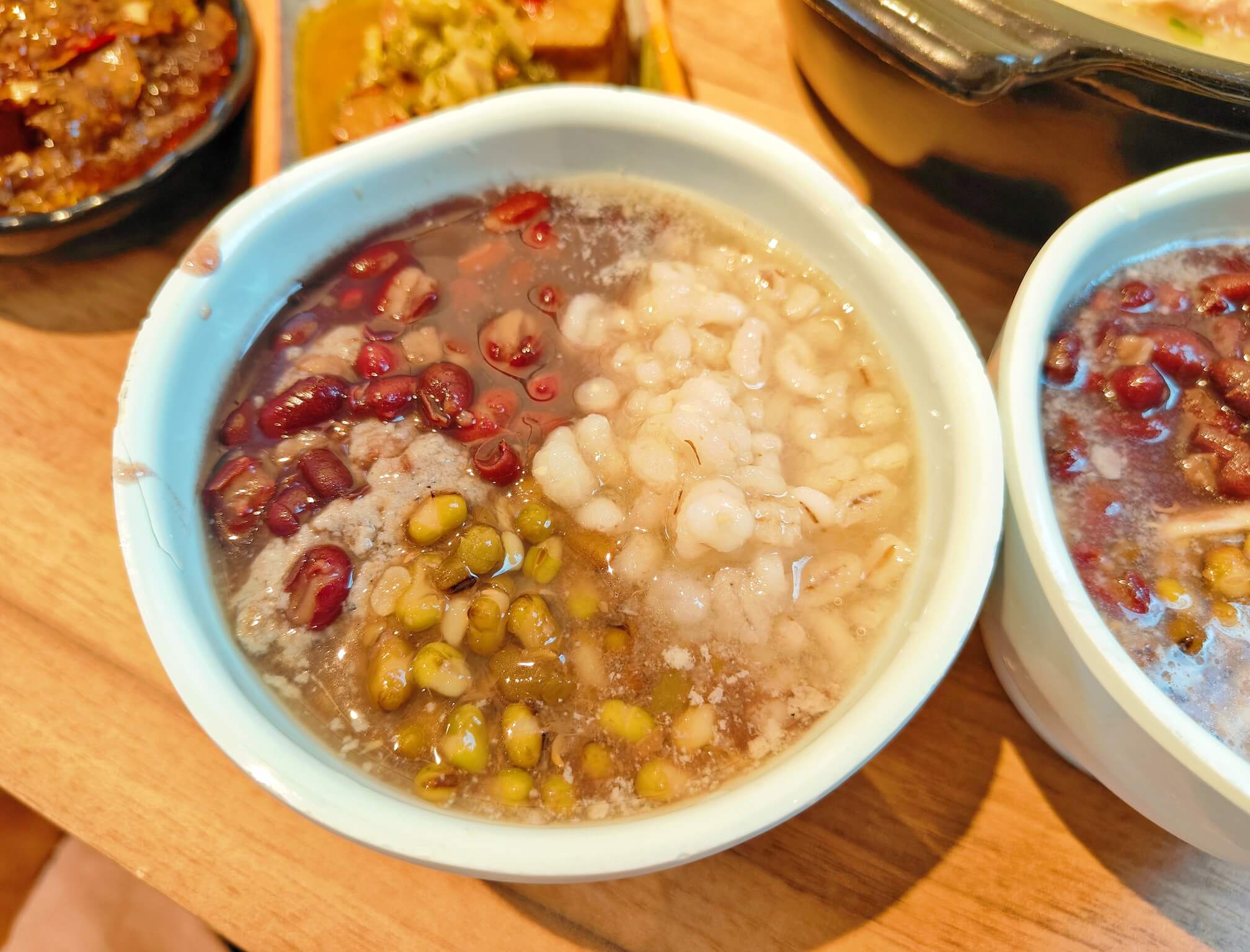 信義美食｜食徒頂即鍋 永吉店、美其林精選、古早味豆花吃到飽、4.7星評論被網友 , 排隊也要吃到！！ @💕小美很愛嚐💕