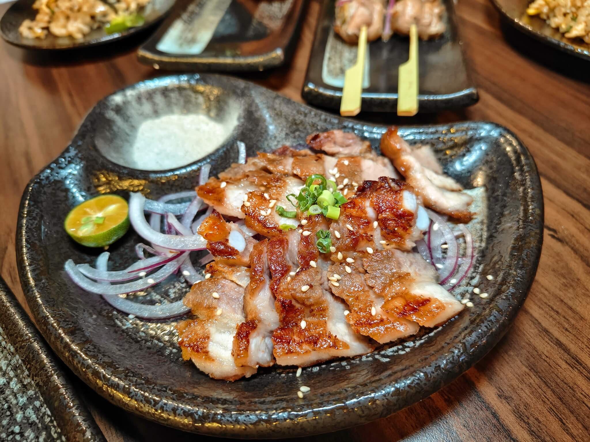 江子翠美食｜老藏野炭火居酒屋 板橋江翠店、下班的聚會的好去處、不限時串燒晚餐一路吃到宵夜！ @💕小美很愛嚐💕