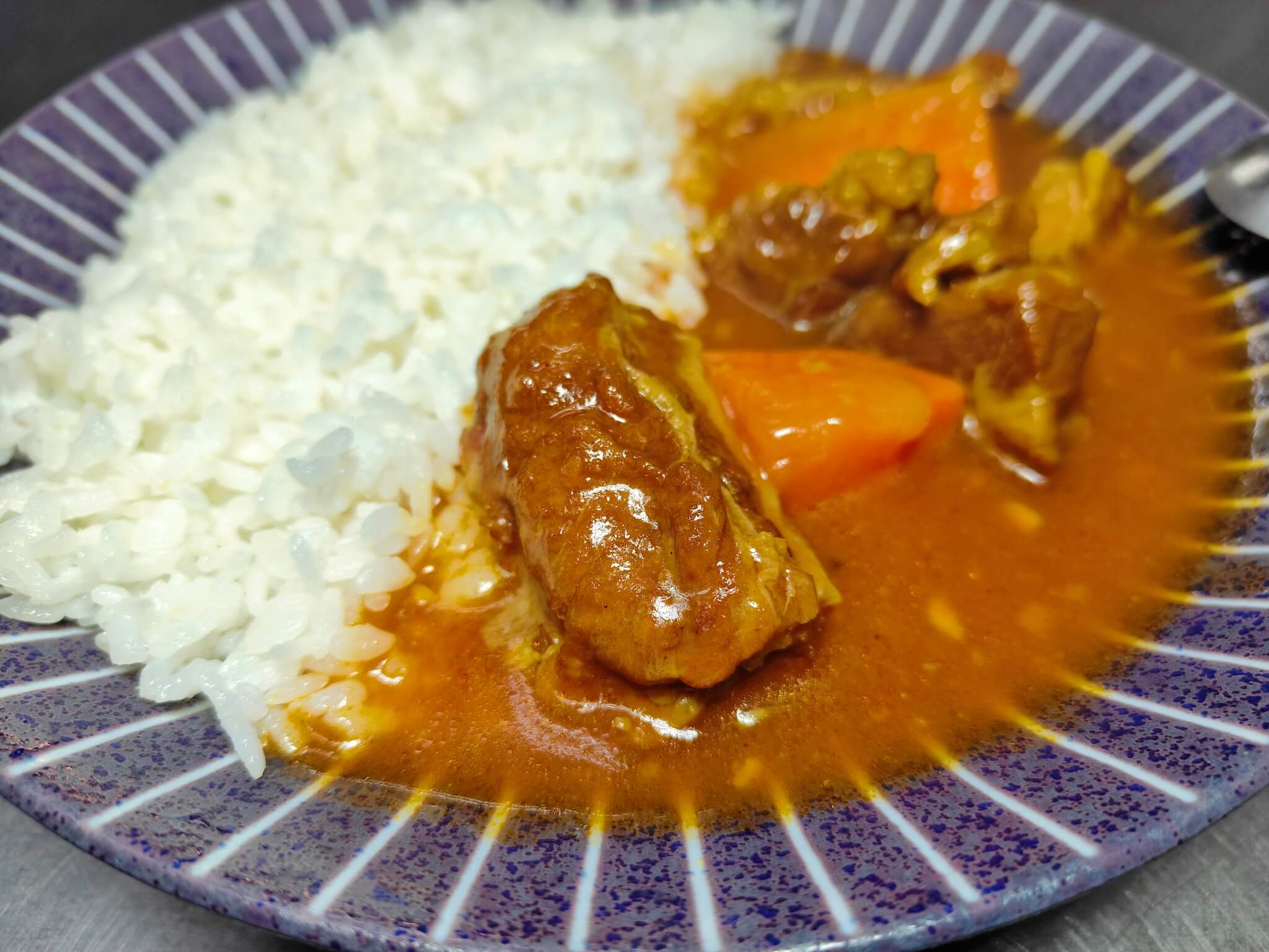 江子翠美食｜101溫州大餛飩、蕃茄牛腩飯牛肉多肉大塊、醬汁拌飯包你將白飯扒個精光！ @💕小美很愛嚐💕