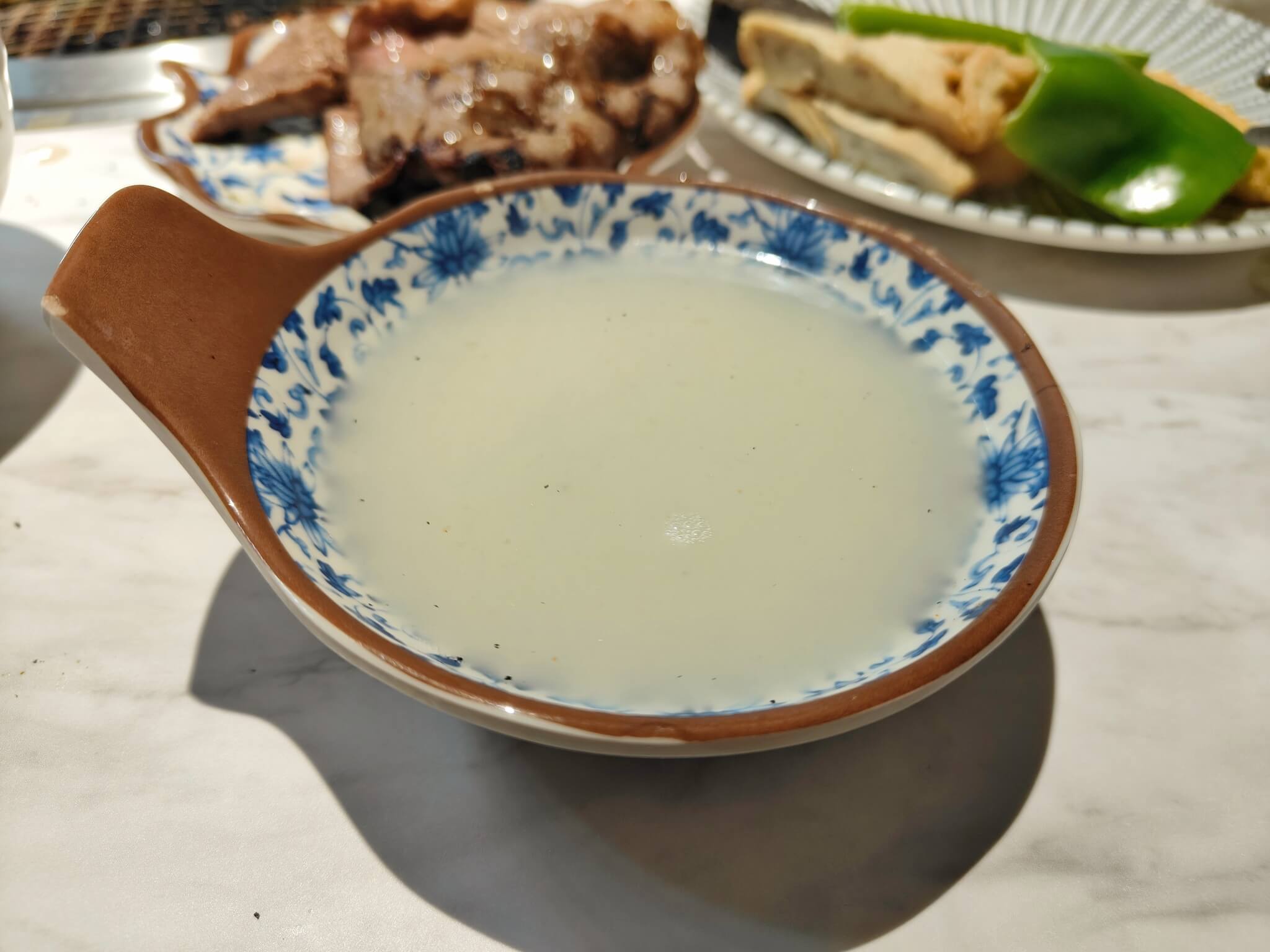 新北板橋燒肉吃到飽｜炎上燒肉-板橋創始店、高品質肉品海鮮、無限量供應燒肉吃到飽、寵物友善餐廳 ！ @💕小美很愛嚐💕