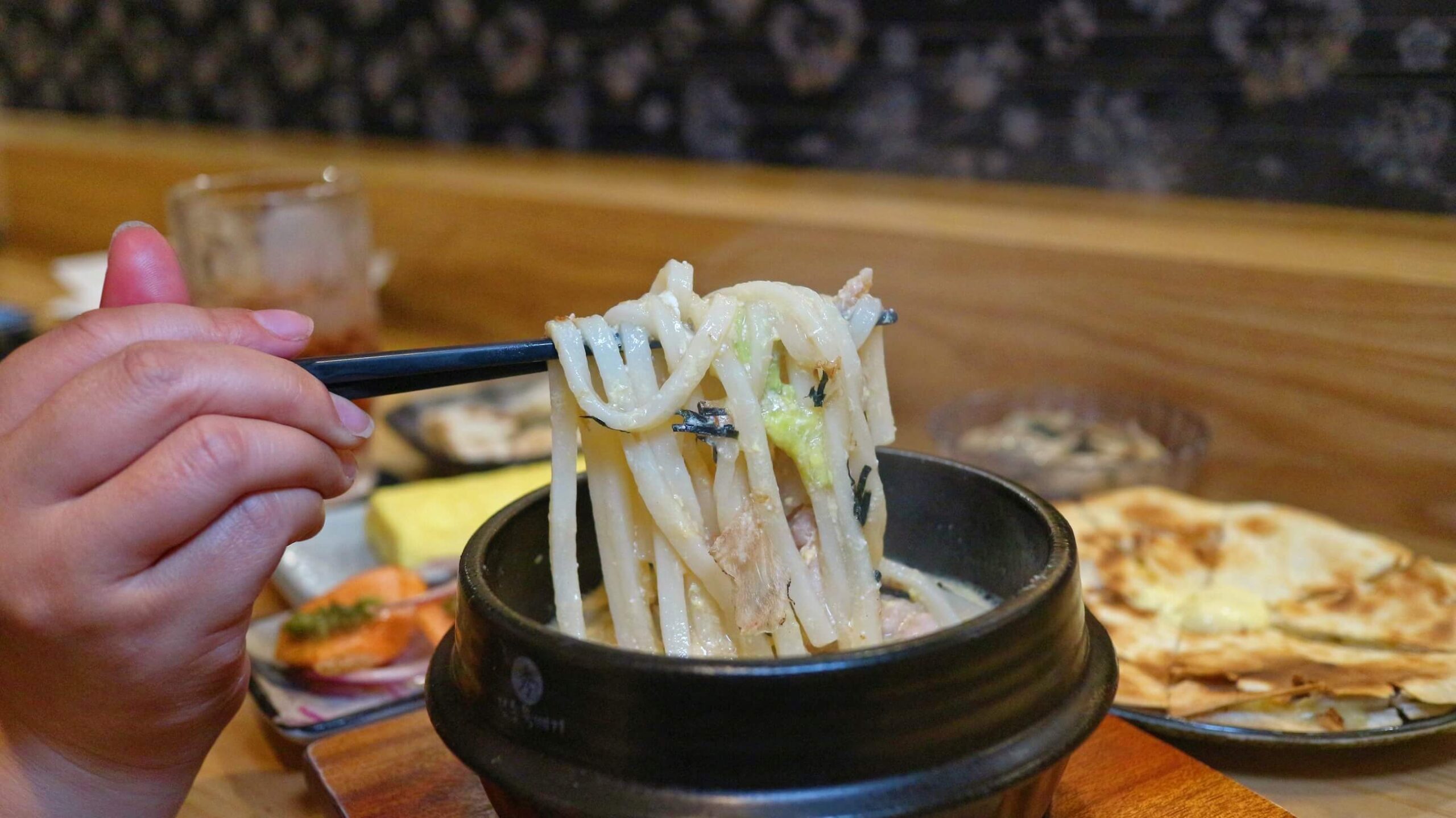 三重美食｜神居居酒屋、彷彿人在日本享美食、炙燒銀鮭、油漬牡蠣你一定不能錯過！ 三重深夜食堂！ @💕小美很愛嚐💕