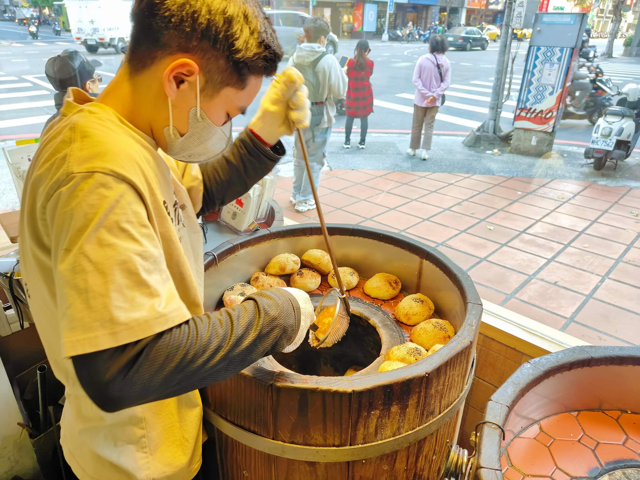 中永和美食｜丞祖胡椒餅-新北永和店、開業超過80年、手工現包雙餡胡椒餅推薦！ @💕小美很愛嚐💕