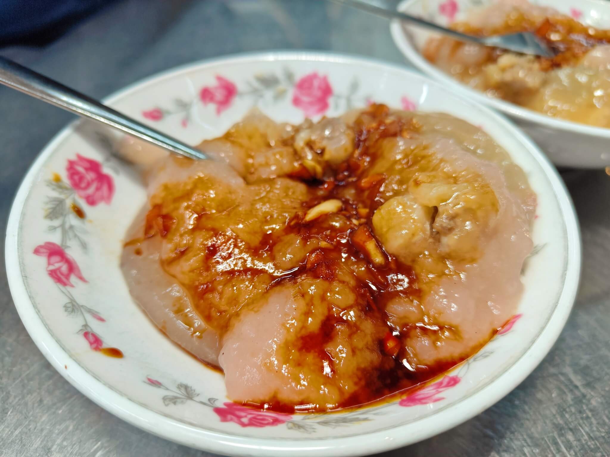 台中豐原美食｜正老牌豐原肉丸、炸肉丸皮Q有嚼勁、還有高湯無限讓你喝、廟東夜市必吃的肉丸老店！ @💕小美很愛嚐💕