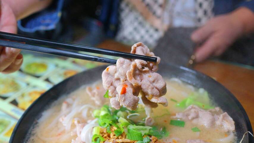 萬里美食｜儂徠南洋美食、咖哩雞濃郁椰奶香、越南河粉超鮮甜、平價份量大！ @💕小美很愛嚐💕