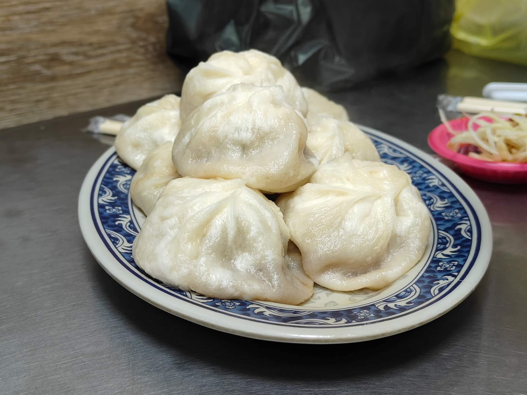 湳雅夜市美食｜板橋小籠包、爆漿肉汁要小心吃！板橋宵夜美食 @💕小美很愛嚐💕