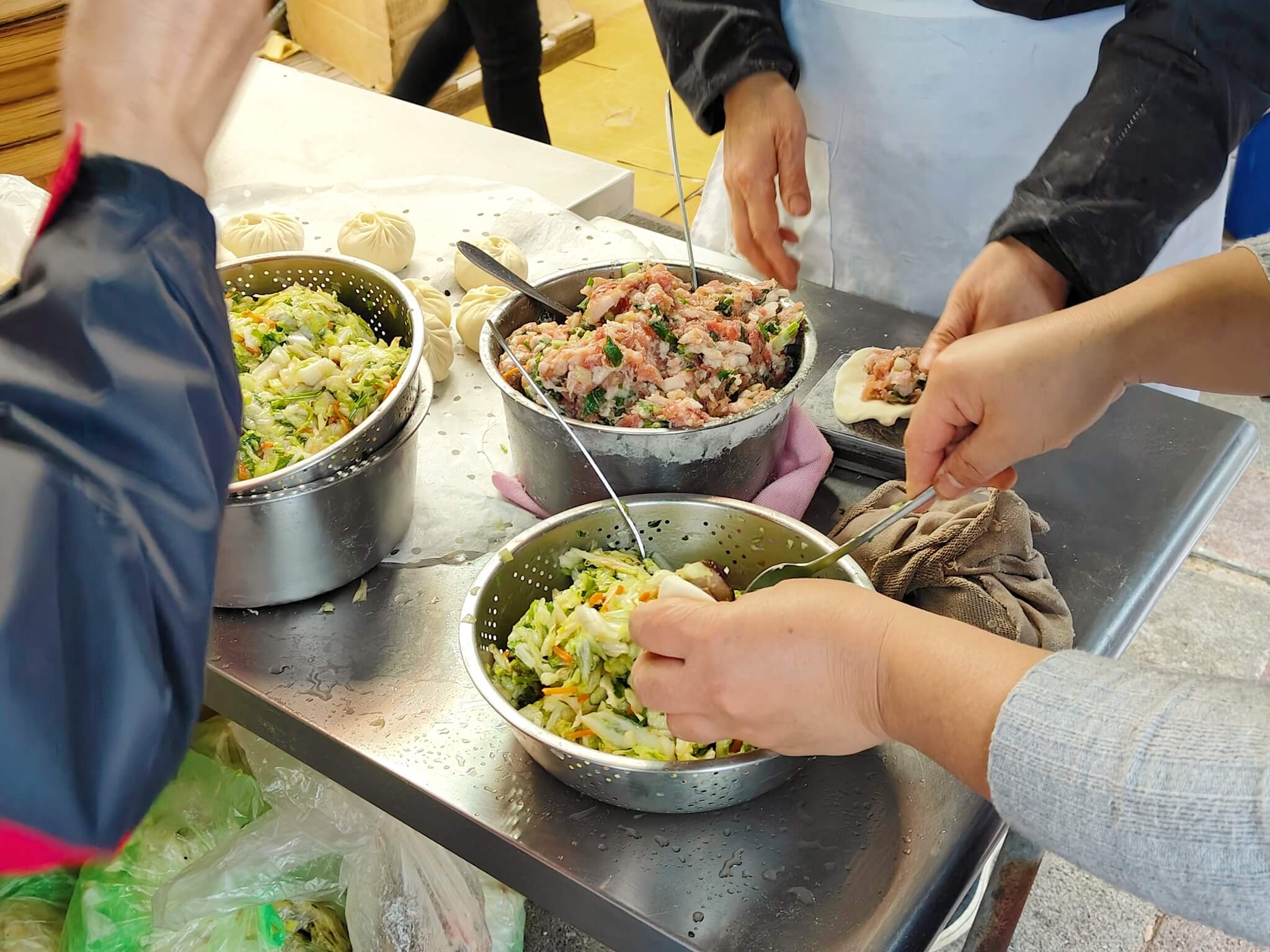 金山美食｜金山王肉包、人氣銅板美食、熱銷30多年、飽滿實在好吃還不脹氣！ @💕小美很愛嚐💕