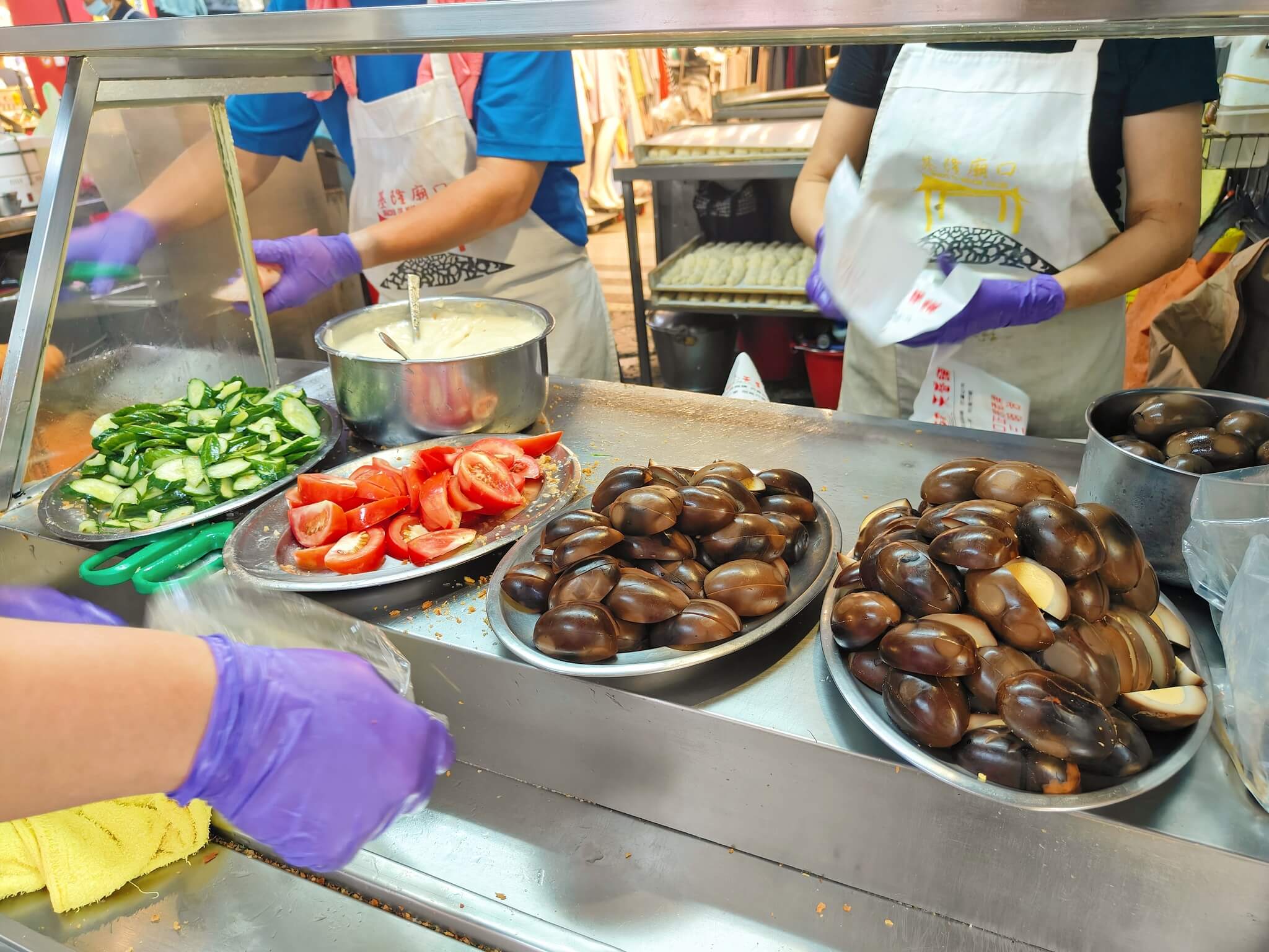 基隆小旅行｜城市導覽員「傘人家族」帶旅人基隆趣味拍不停、吃遍基隆100碗美食！ @💕小美很愛嚐💕