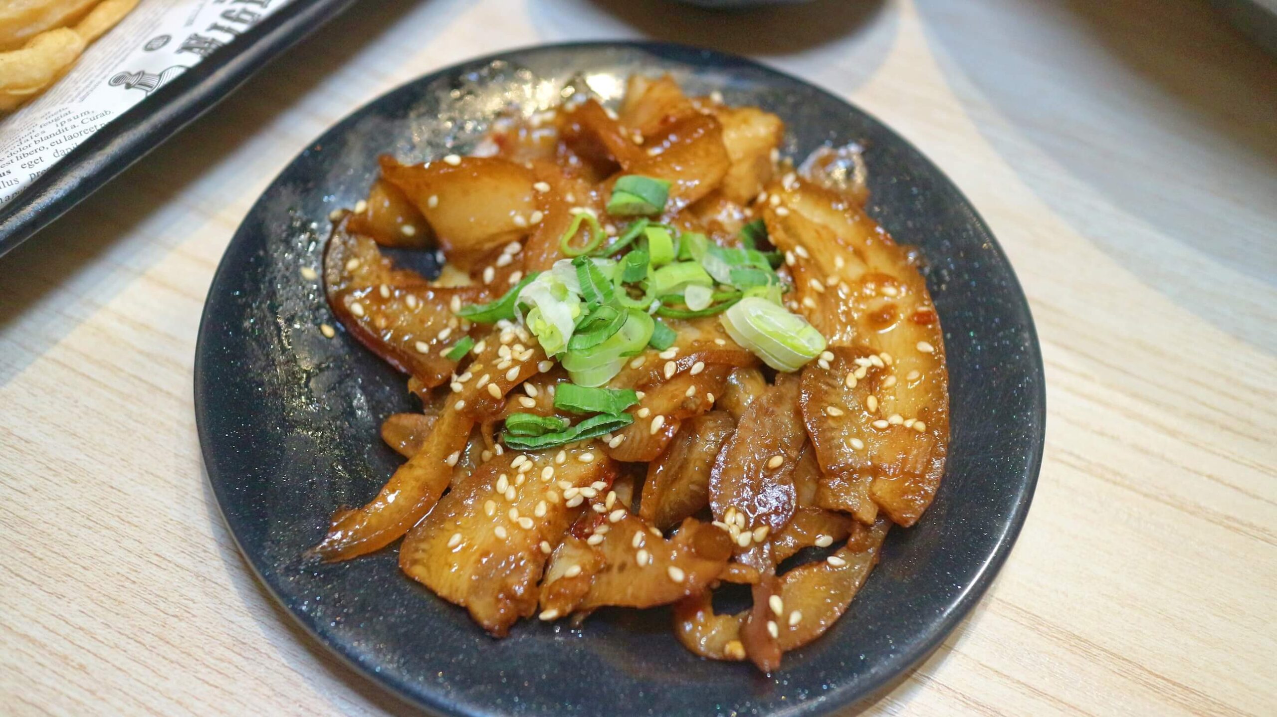新莊美食｜二春外鍋燒專賣店新莊店、滿滿的肉和牛鍋燒和牛控為之瘋狂！ @💕小美很愛嚐💕