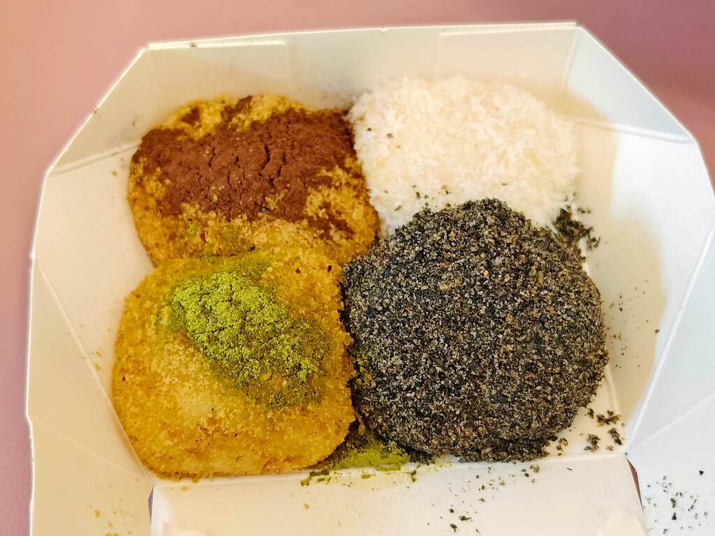 江子翠美食|方人也鮮奶麻糬研究室、草莓季限定甜點「莓好」、草莓鮮奶麻糬重出江湖超療癒! - 第19張圖 江子翠美食|方人也鮮奶麻糬研究室、草莓季限定甜點「莓好」、草莓鮮奶麻糬重出江湖超療癒!