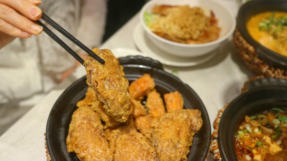 桃園美食|點點心大江店、港點老饕必訪!豬豬擠壓流出滿滿流沙、看起來超療癒! - 第20張圖