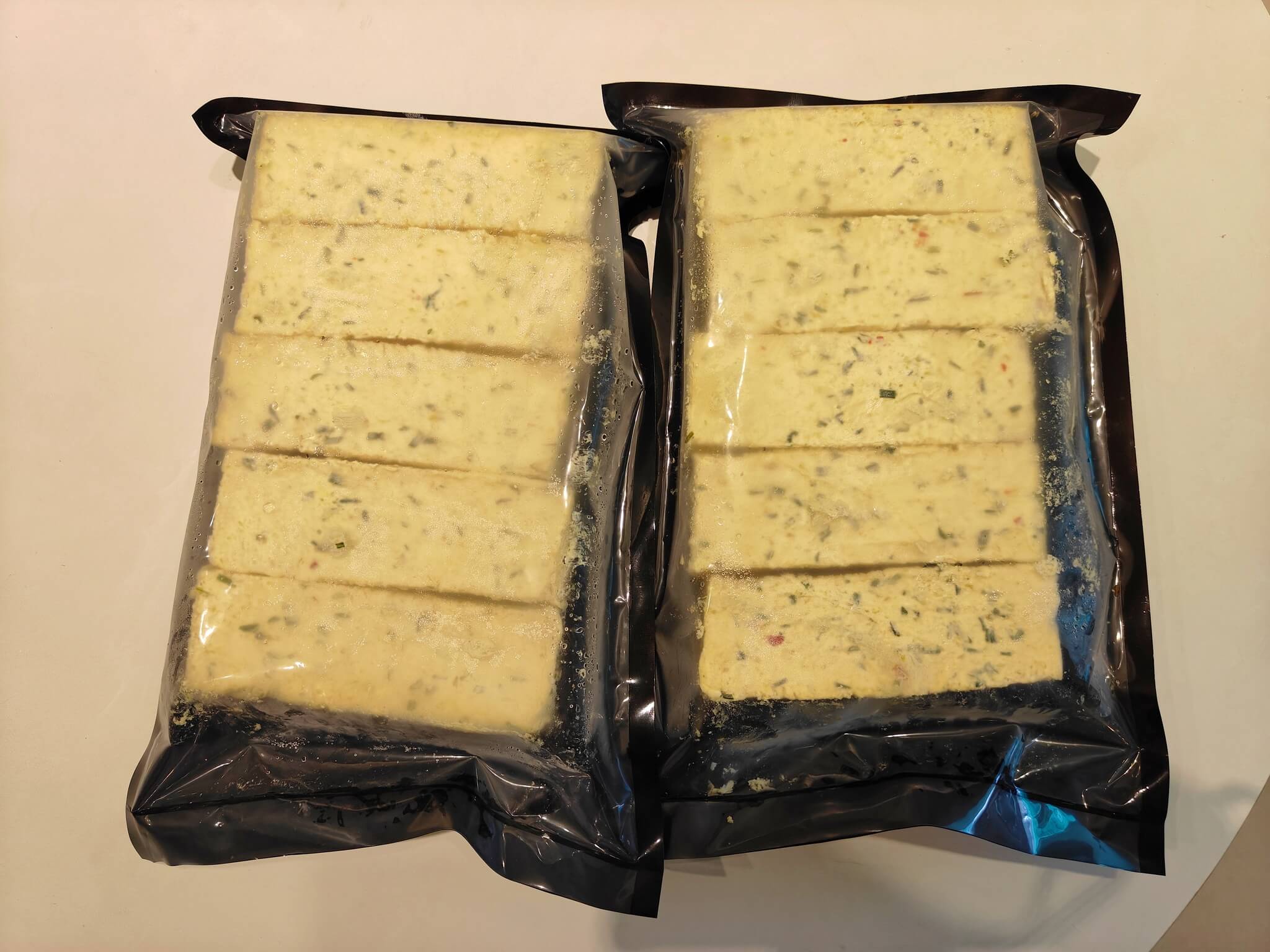 宅配美食｜蛋就醬時尚輕食、不用解凍加熱即食輕鬆吃、8分鐘垂涎含淚香蒜奶油金磚 香噴噴！ @💕小美很愛嚐💕