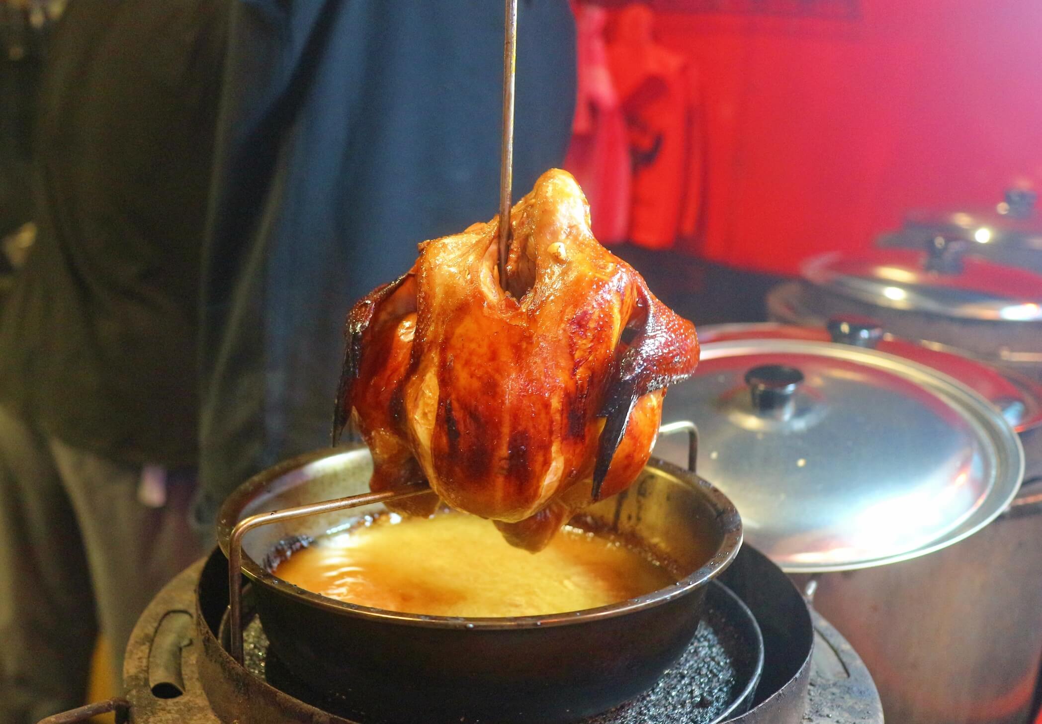 景美美食｜雞老闆桶仔雞景美店、壽星2斤半桶仔雞免費吃、用餐卡拉ok盡情高歌！景美外帶烤雞/景美宵夜美食！ @💕小美很愛嚐💕