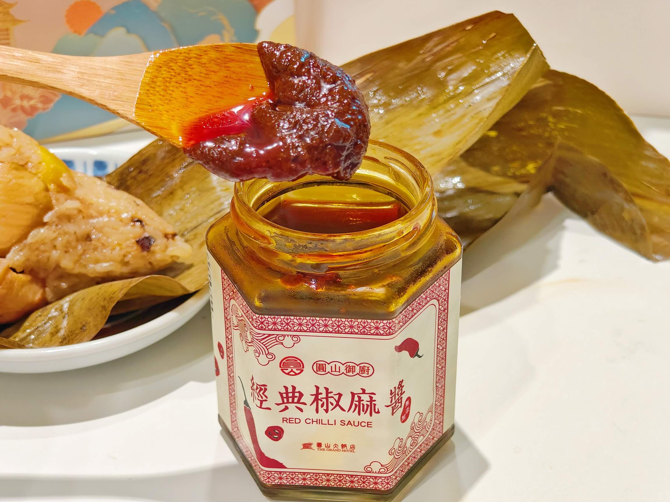 圓山大飯店肉粽禮盒｜端午限量「金緻匠心 萬粽選一」禮盒、每組贈送獨家「圓山御廚無添加椒麻醬」、鹹甜口味一次擁有！ @💕小美很愛嚐💕