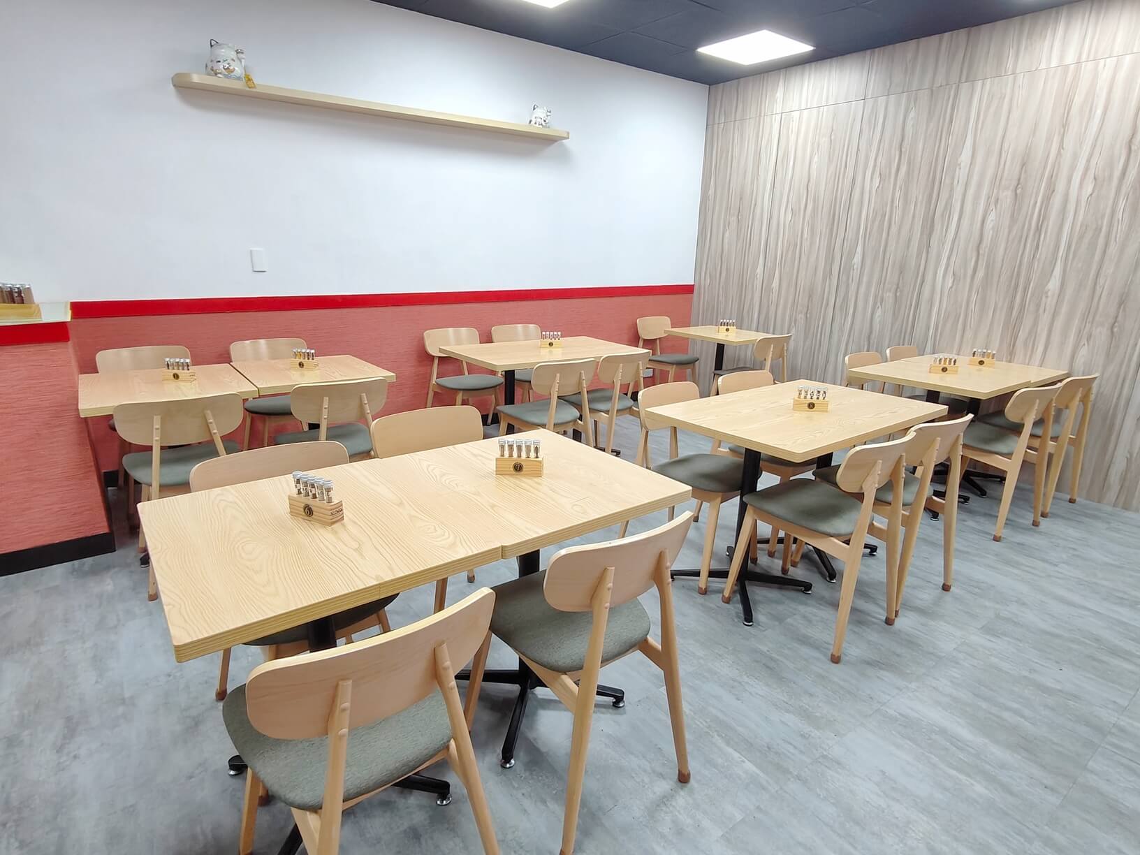 板橋美食｜94咖哩孃板橋市府店、菜單220元起平價咖哩小火鍋推薦、13種香料研發的「白雪砂鍋煲」、「赤雪砂鍋煲」都好好吃！ @💕小美很愛嚐💕