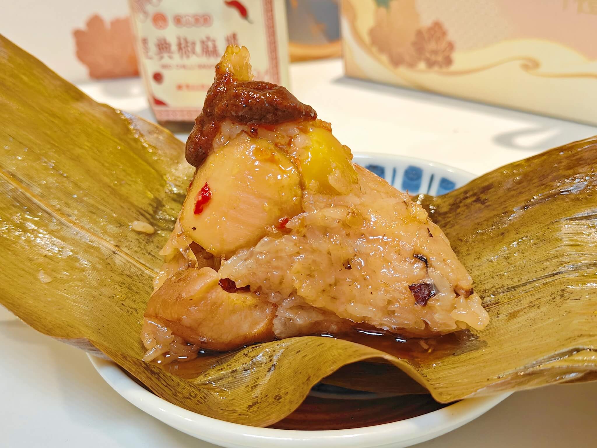 圓山大飯店肉粽禮盒｜端午限量「金緻匠心 萬粽選一」禮盒、每組贈送獨家「圓山御廚無添加椒麻醬」、鹹甜口味一次擁有！ @💕小美很愛嚐💕