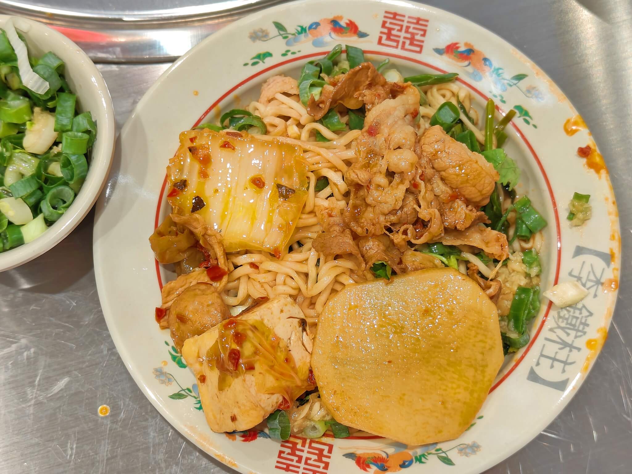 台北火鍋｜李鐵柱老火鍋 光復店、全新型態插旗台北囉！特別推出「午餐個人鍋」滿足無辣不歡的朋友！ @💕小美很愛嚐💕