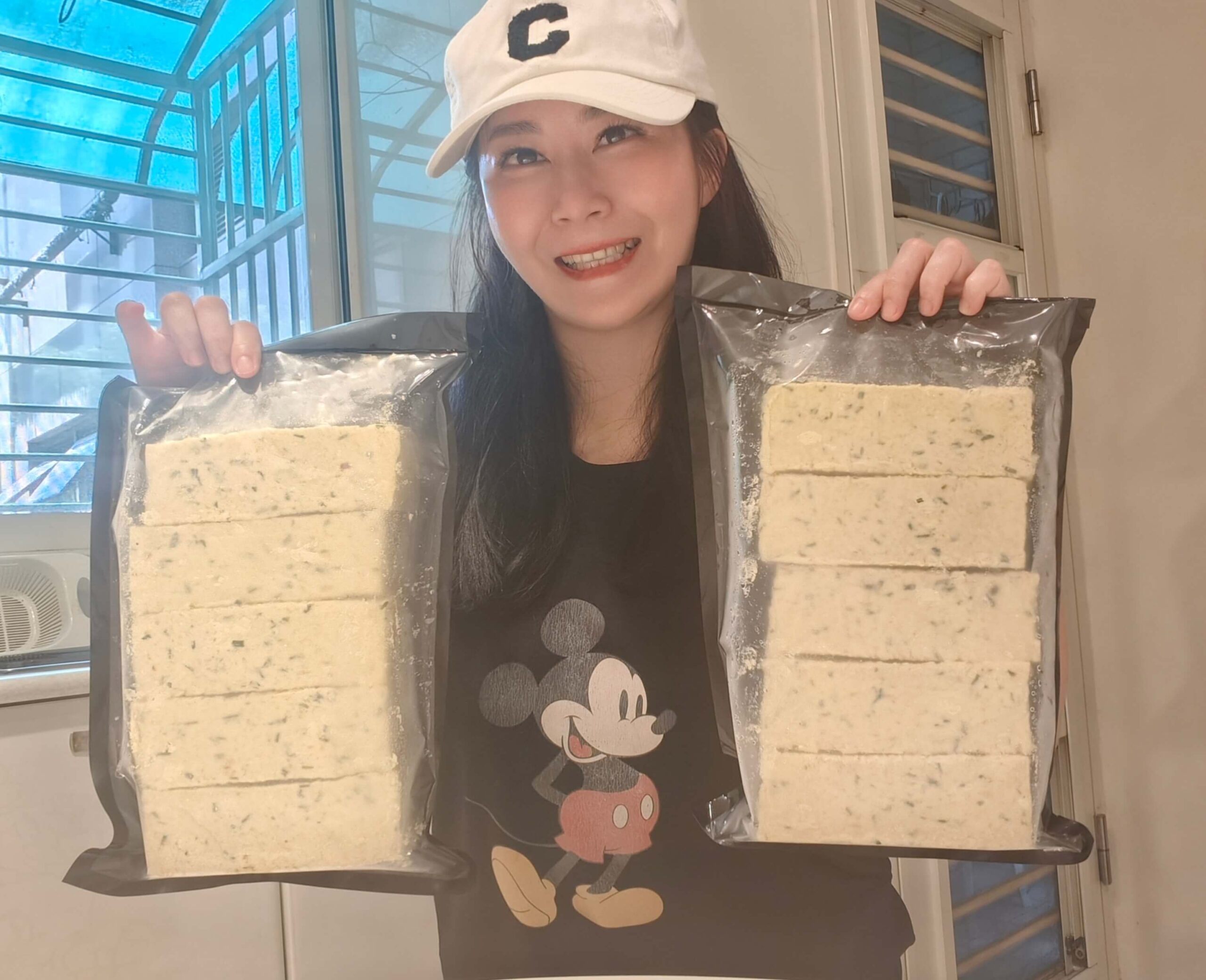 宅配美食｜蛋就醬時尚輕食、不用解凍加熱即食輕鬆吃、8分鐘垂涎含淚香蒜奶油金磚 香噴噴！ @💕小美很愛嚐💕