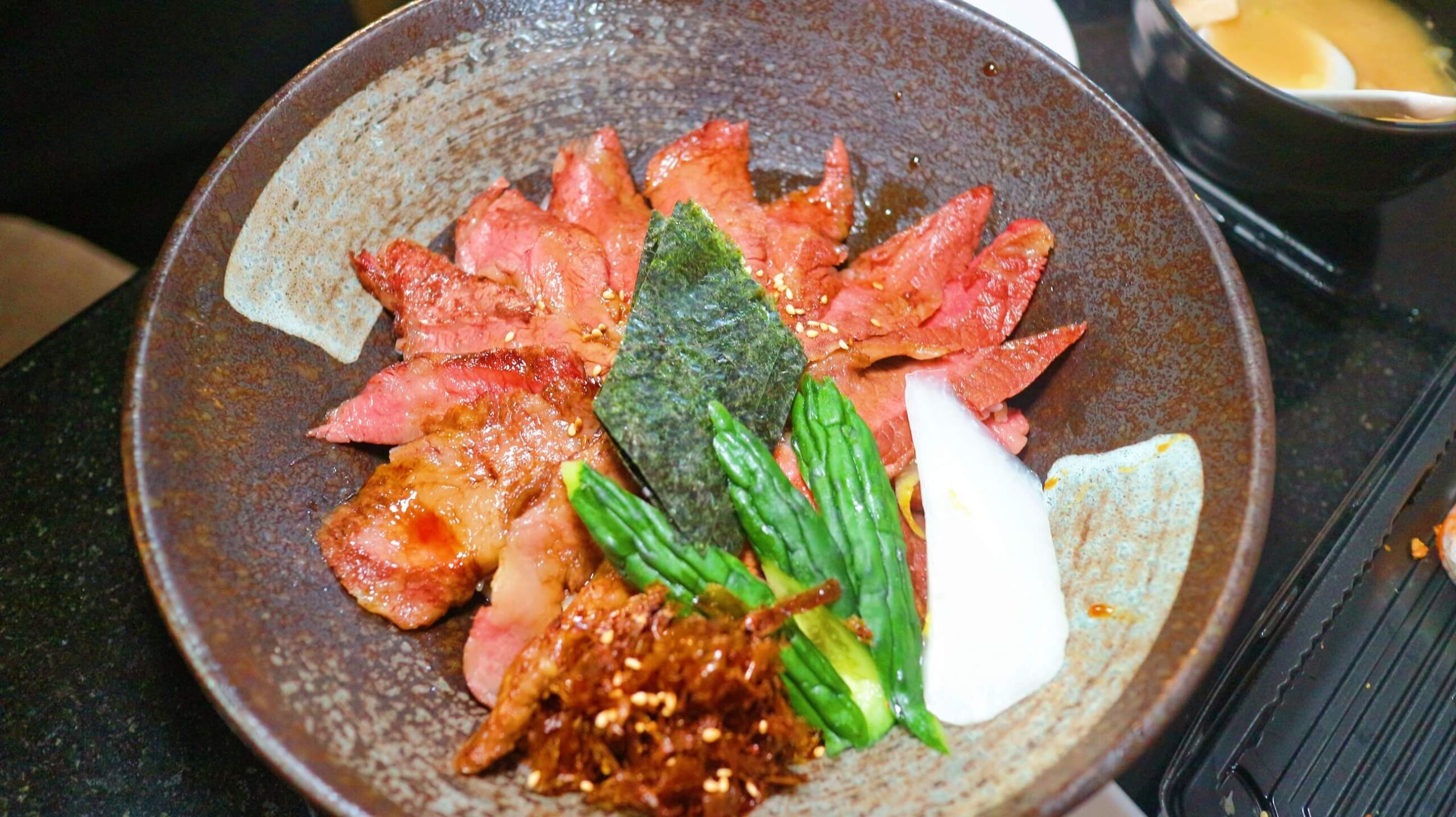 基隆仁愛市場美食｜加園壽司、基隆100碗美食、香魚甘露煮入日即化美味100分！ @💕小美很愛嚐💕