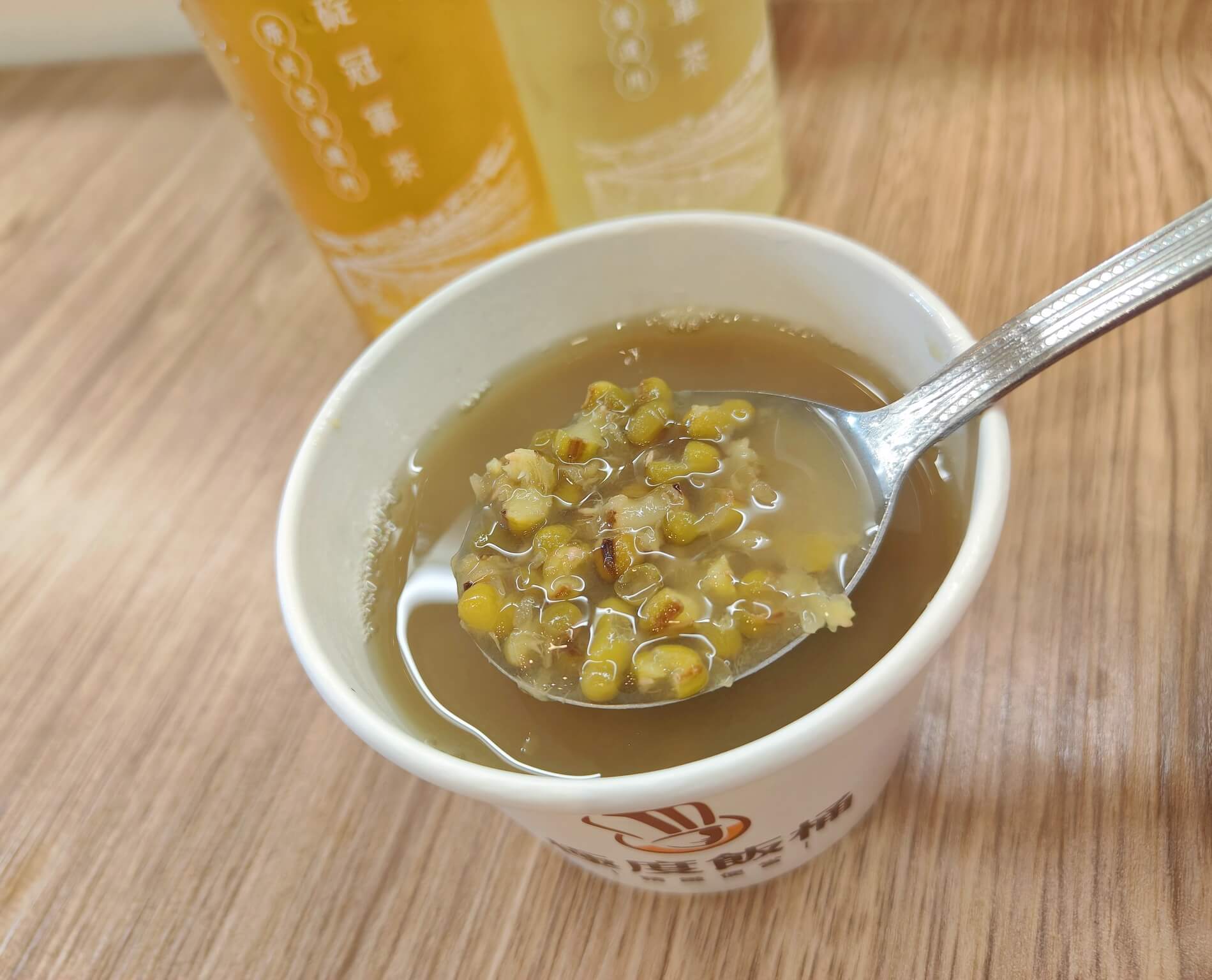 大同區美食｜極度飯桶 大同圓環店、雞排比手背還長、份量真的有嚇人、高CP值便當！ @💕小美很愛嚐💕
