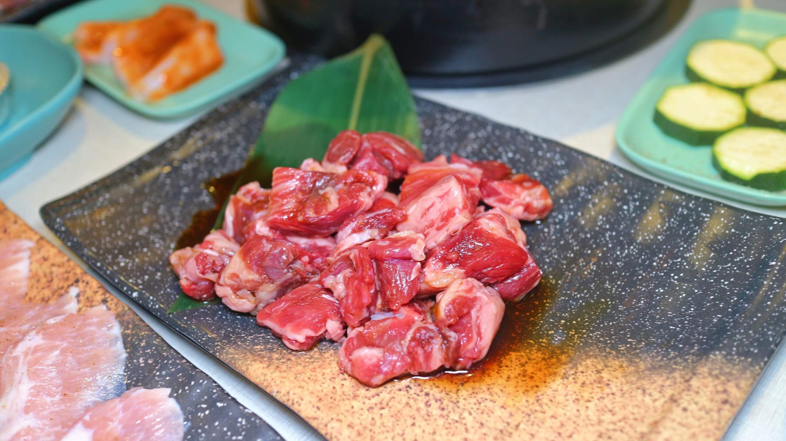新莊美食｜饞饞燒肉 PLUS+、吃到飽燒肉饗宴、每人589起隨你點~日本A5和牛、澳洲M9+和牛必點美味！ @💕小美很愛嚐💕