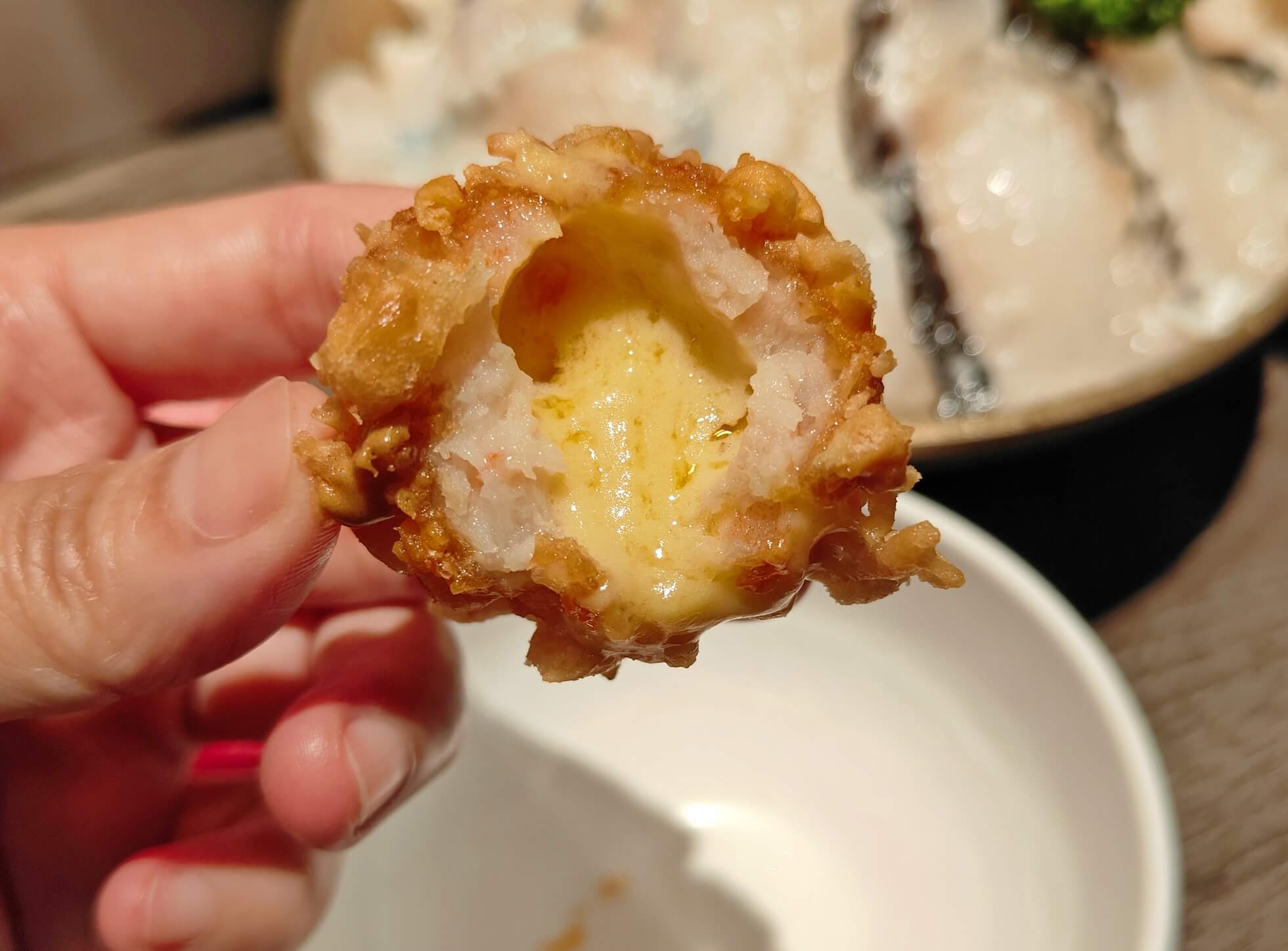 台北車站美食｜瓦法奇朵-W.麻辣Bar、隨年齡送超浮誇生日蝦、還有138元小資方案！ @💕小美很愛嚐💕