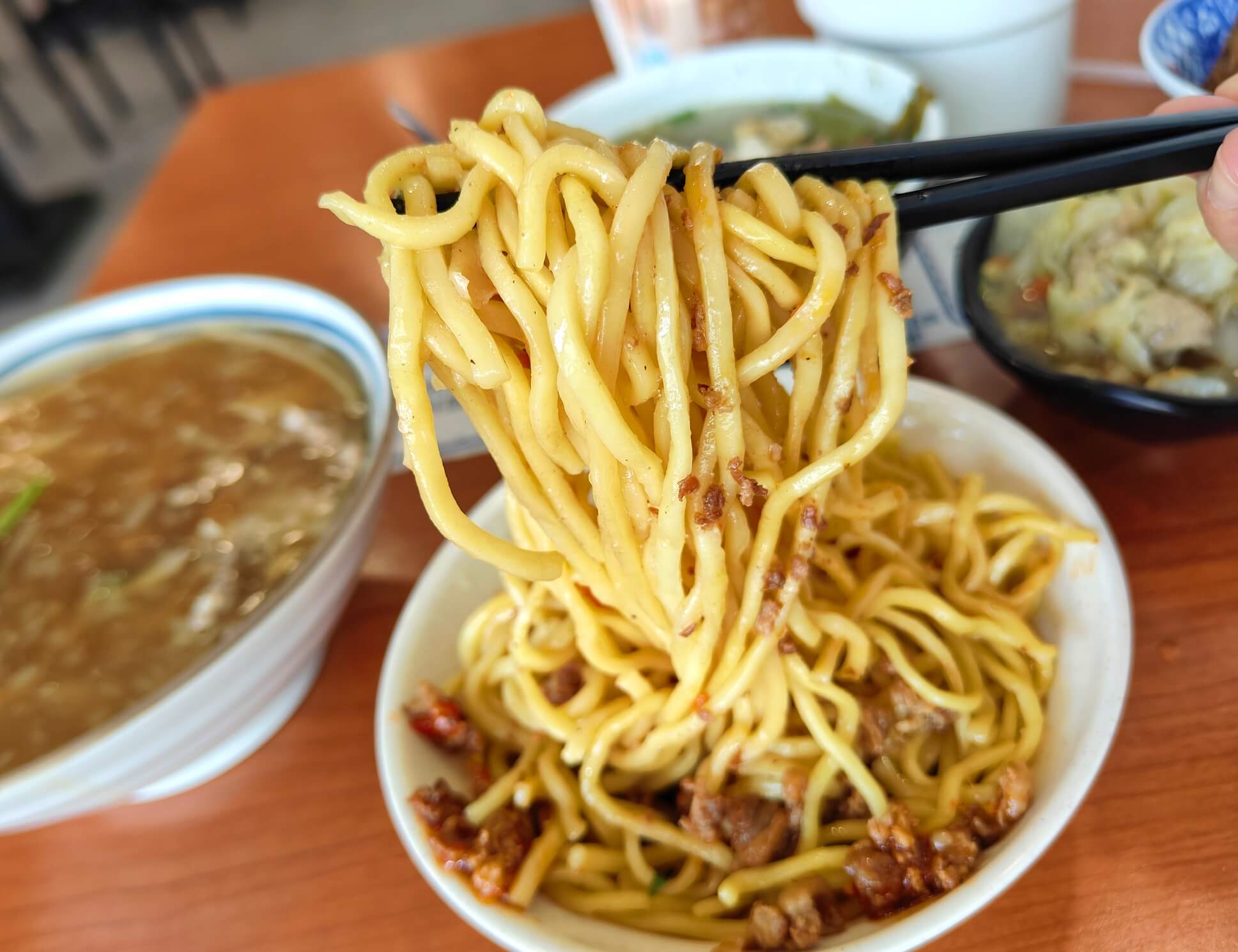 台中水湳美食｜王爺王肉羹、日賣700碗肉羹、辦桌美味食尚玩家推薦、台中必吃美食、鄰近中央公園！ @💕小美很愛嚐💕
