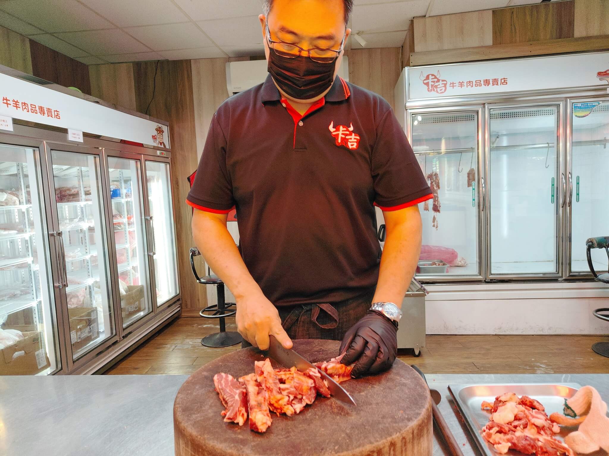 永和美食｜卡吉牛羊肉專賣店、研發出多項獨特的牛肉美味、並打破傳統、永和人氣老字號牛肉店！ @💕小美很愛嚐💕