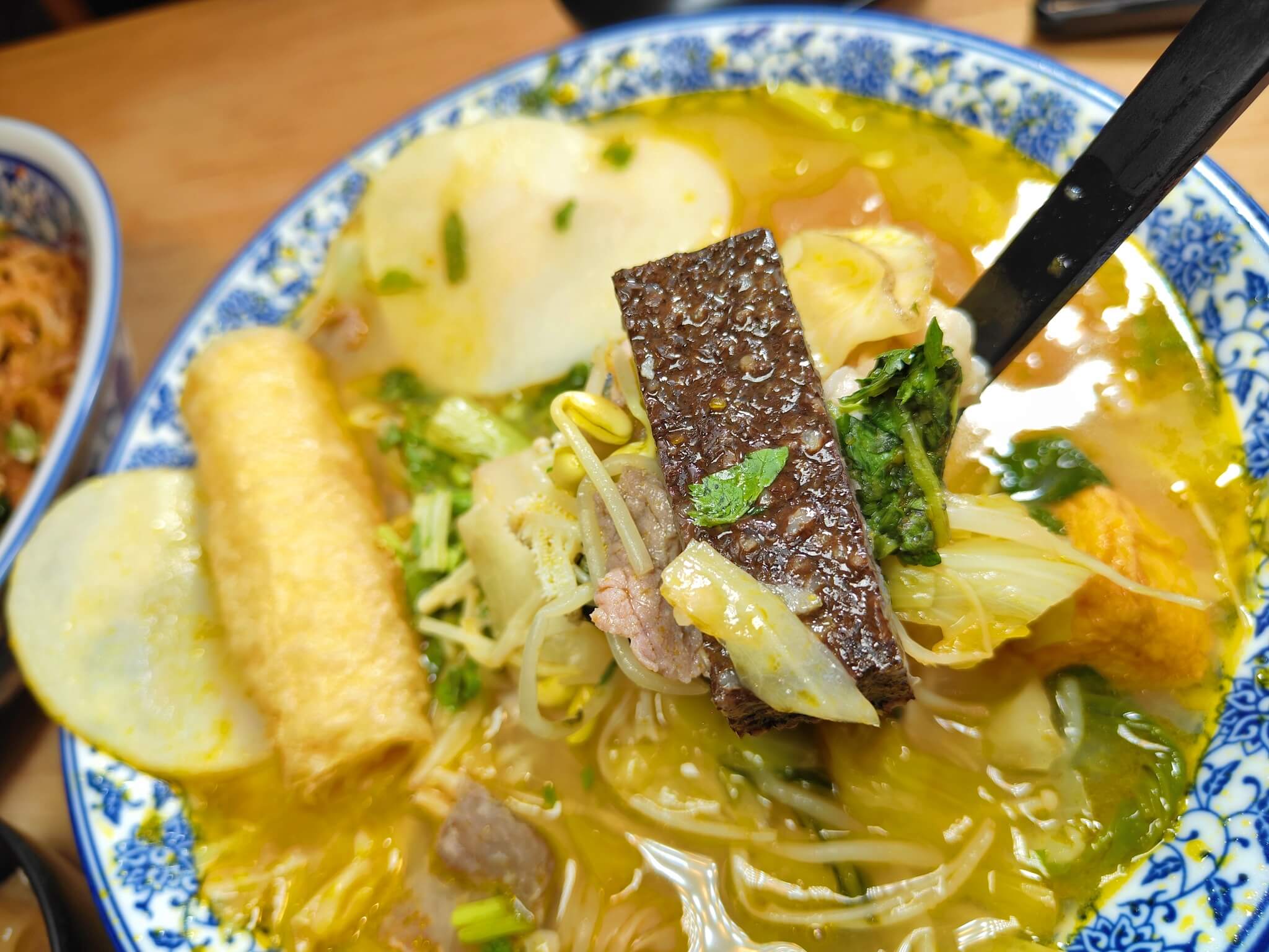 台中美食｜冒香香冒菜鍋 逢甲店、夠香夠麻夠辣四川正宗家鄉味！ @💕小美很愛嚐💕