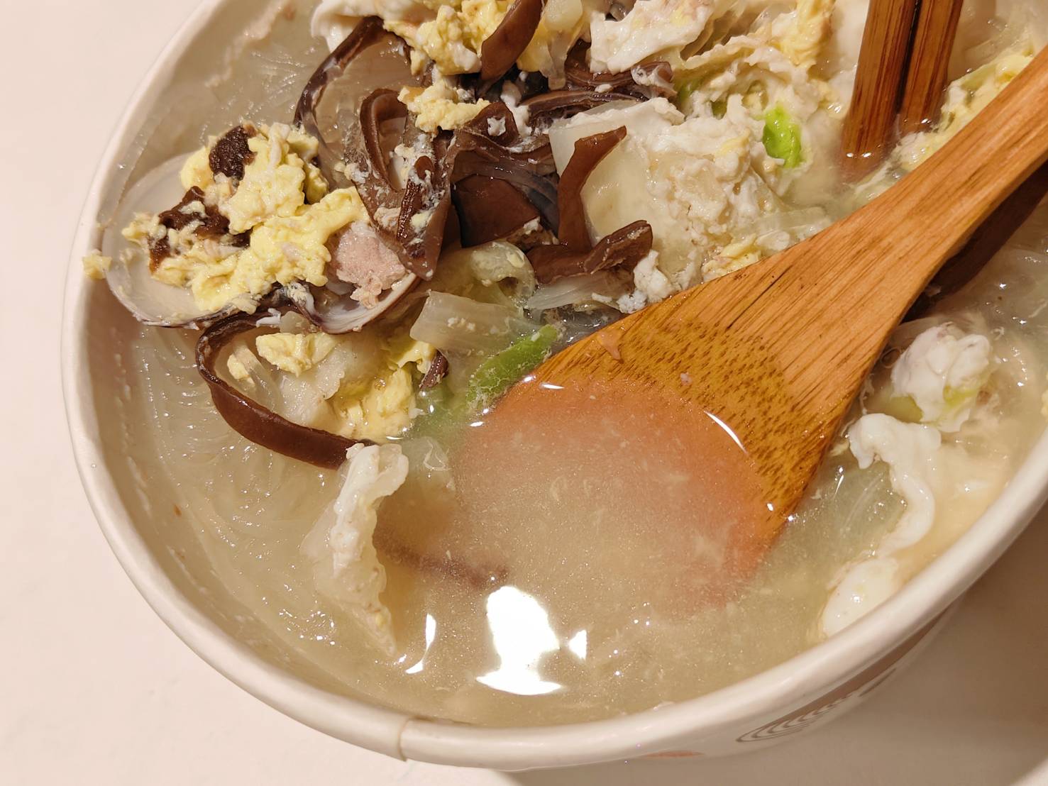 新莊美食｜青菘壽司、只有在地人吃的店、30元味增湯超平價、6大粒綜合壽司獨家口味太特別！ @💕小美很愛嚐💕