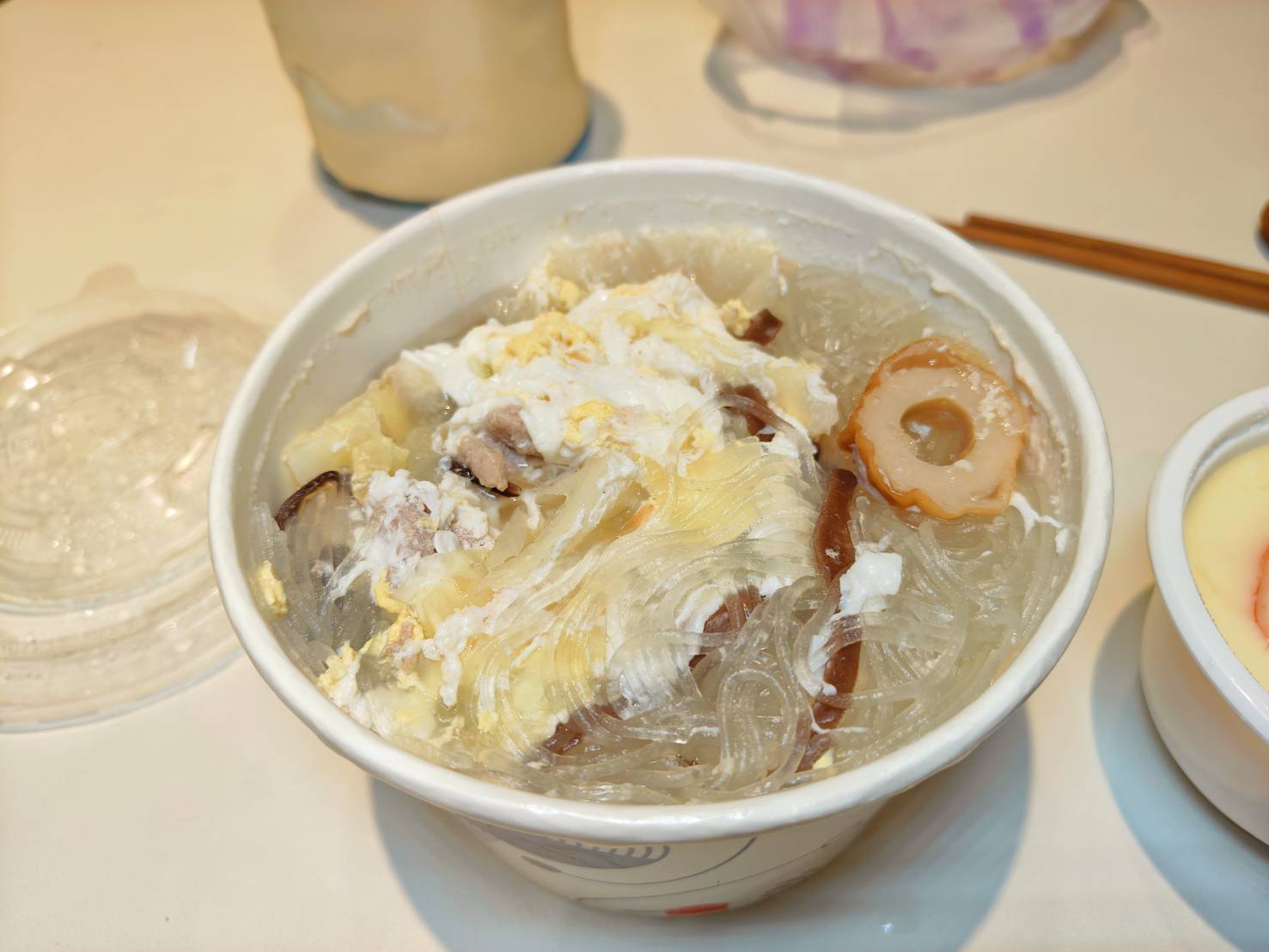 新莊美食｜青菘壽司、只有在地人吃的店、30元味增湯超平價、6大粒綜合壽司獨家口味太特別！ @💕小美很愛嚐💕