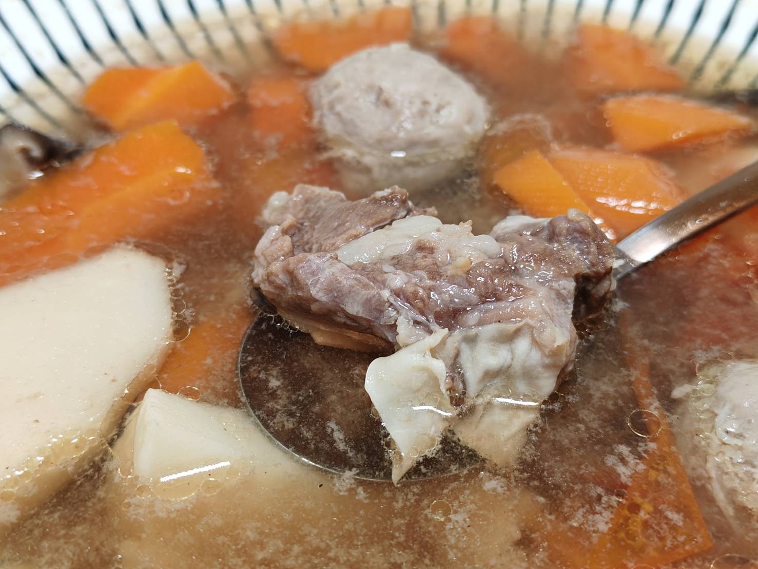 永和美食｜卡吉牛羊肉專賣店、研發出多項獨特的牛肉美味、並打破傳統、永和人氣老字號牛肉店！ @💕小美很愛嚐💕