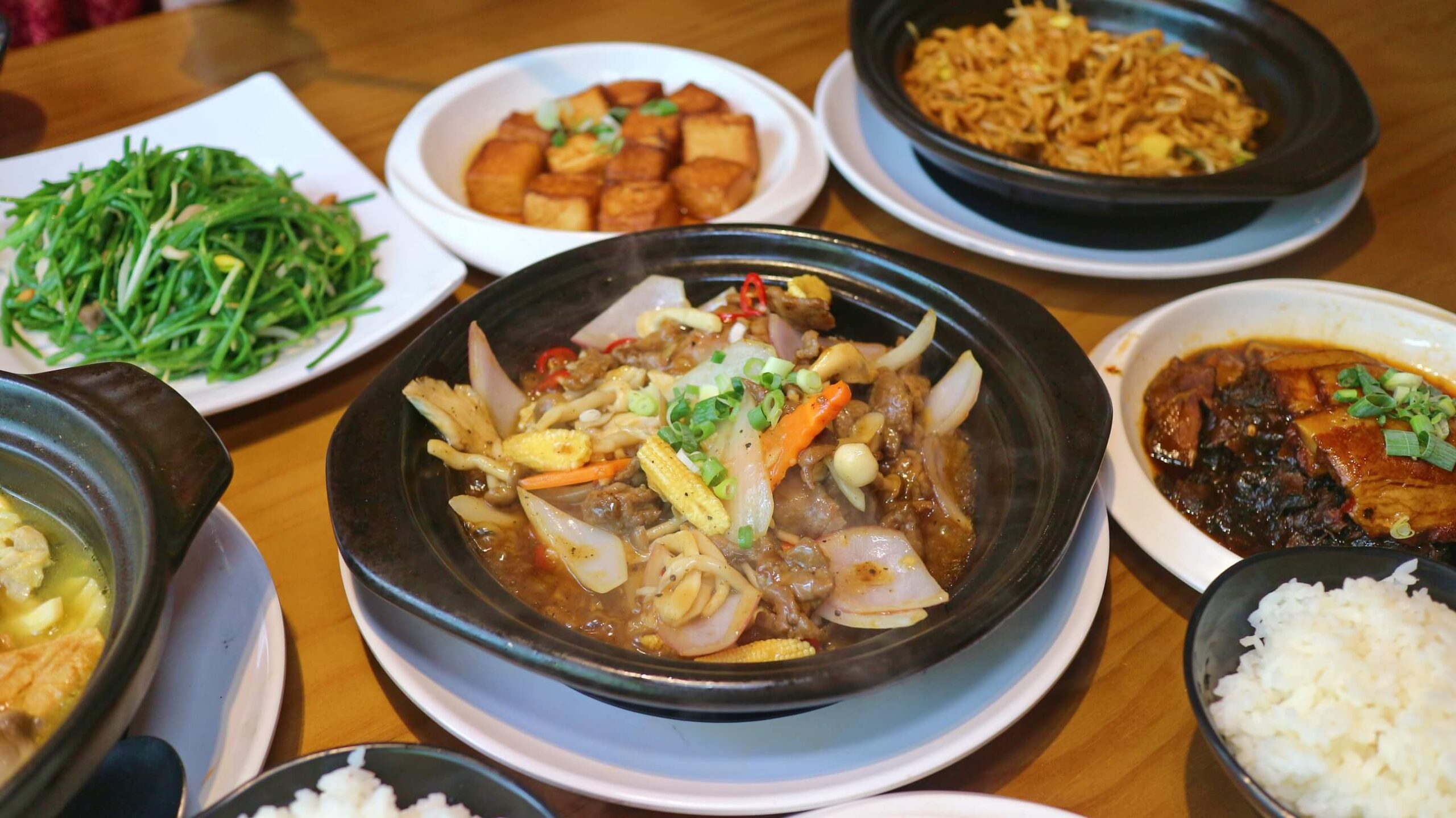 桃園美食｜小紅樓砂鍋菜、新鮮美味現煮、一鍋澎湃到底、桃園包廂餐廳！ @💕小美很愛嚐💕
