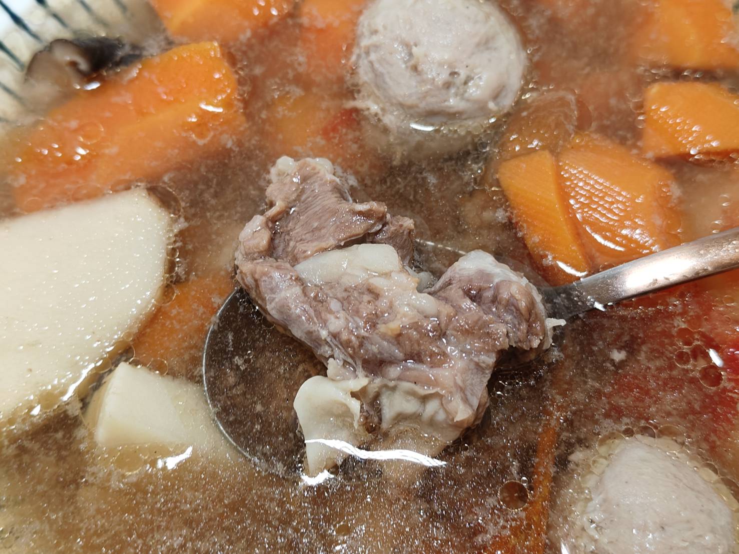 永和美食｜卡吉牛羊肉專賣店、研發出多項獨特的牛肉美味、並打破傳統、永和人氣老字號牛肉店！ @💕小美很愛嚐💕