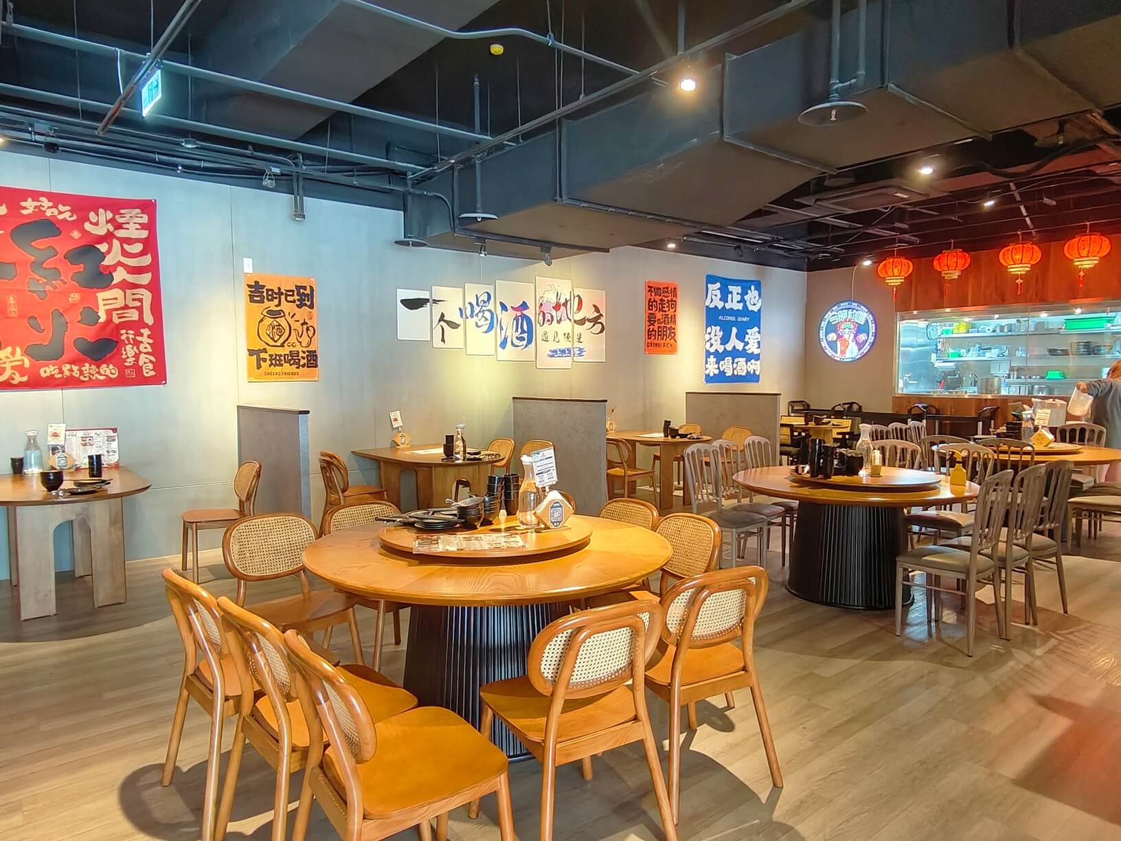 桃園美食｜小紅樓砂鍋菜、新鮮美味現煮、一鍋澎湃到底、桃園包廂餐廳！ @💕小美很愛嚐💕