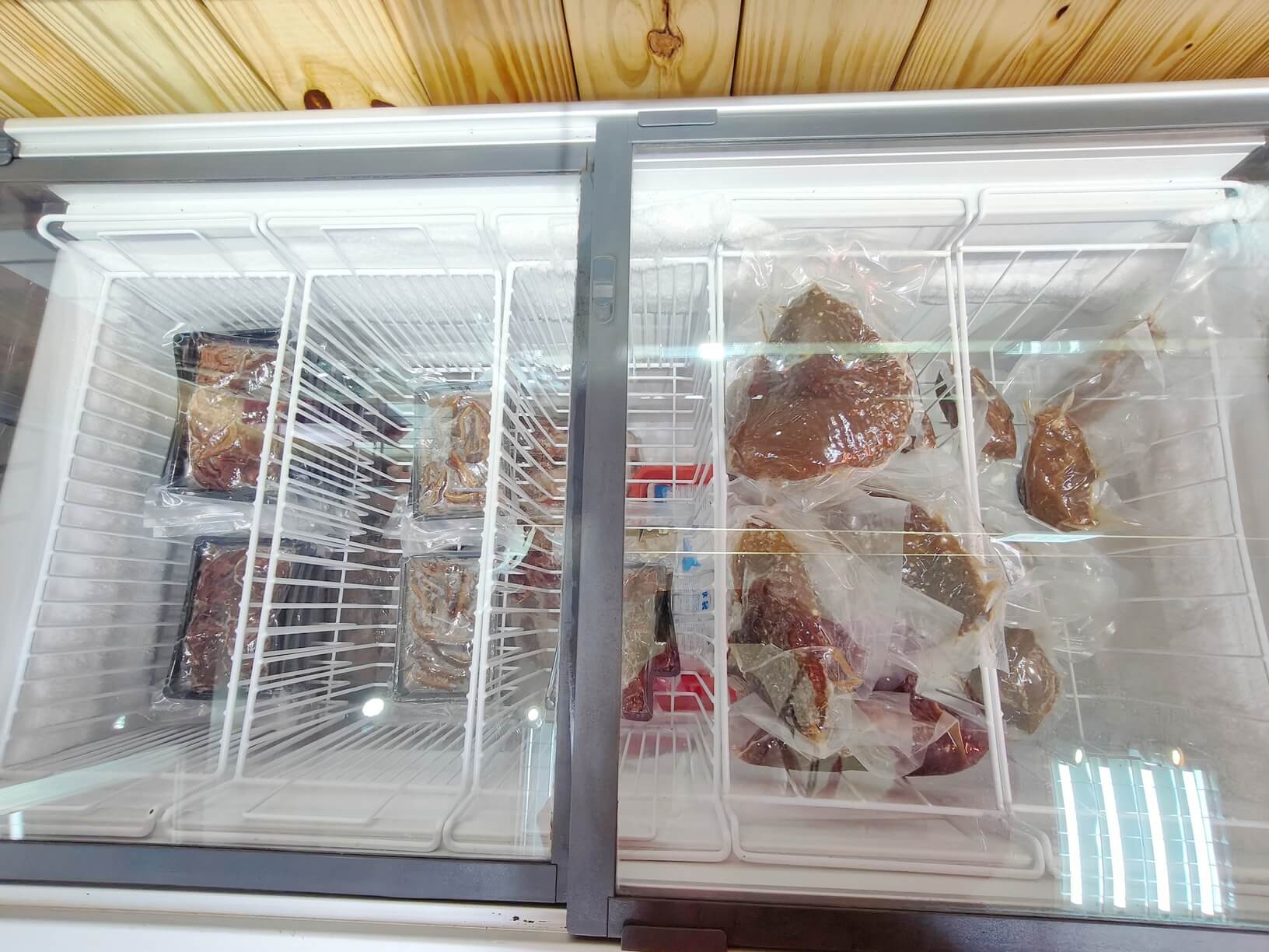 永和美食｜卡吉牛羊肉專賣店、研發出多項獨特的牛肉美味、並打破傳統、永和人氣老字號牛肉店！ @💕小美很愛嚐💕